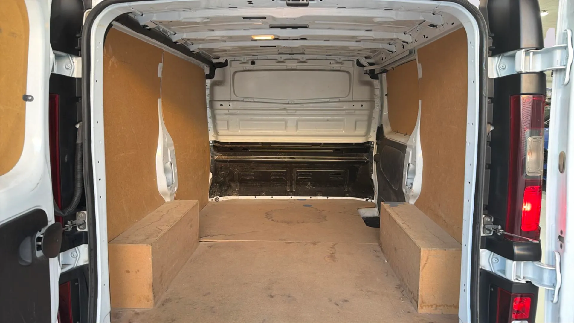 Renault Trafic D. Cabina L2 Blue dCi CUA - foto 9