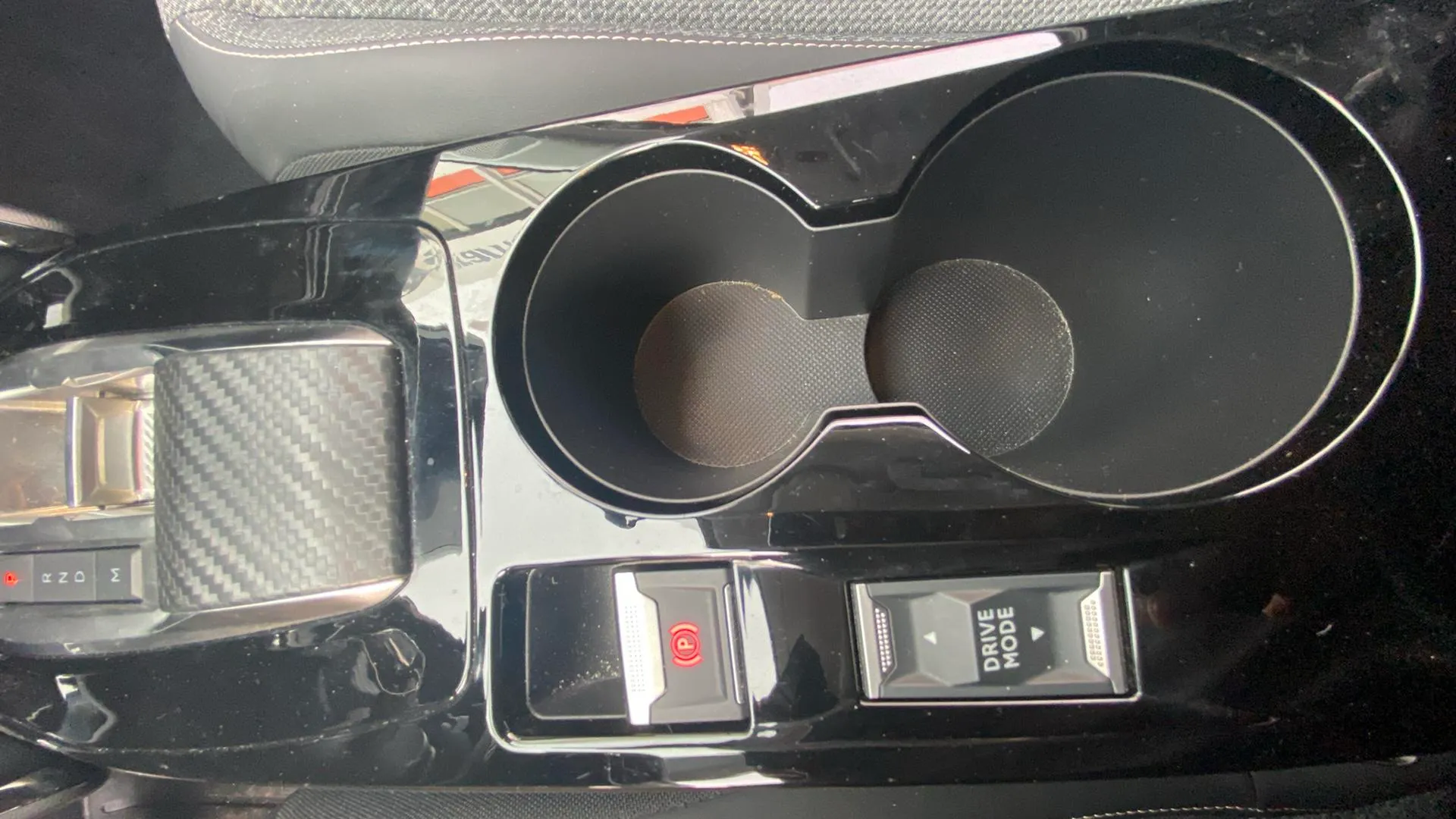 Peugeot 208 Allure Hybrid 110 eDCS6 - foto 19
