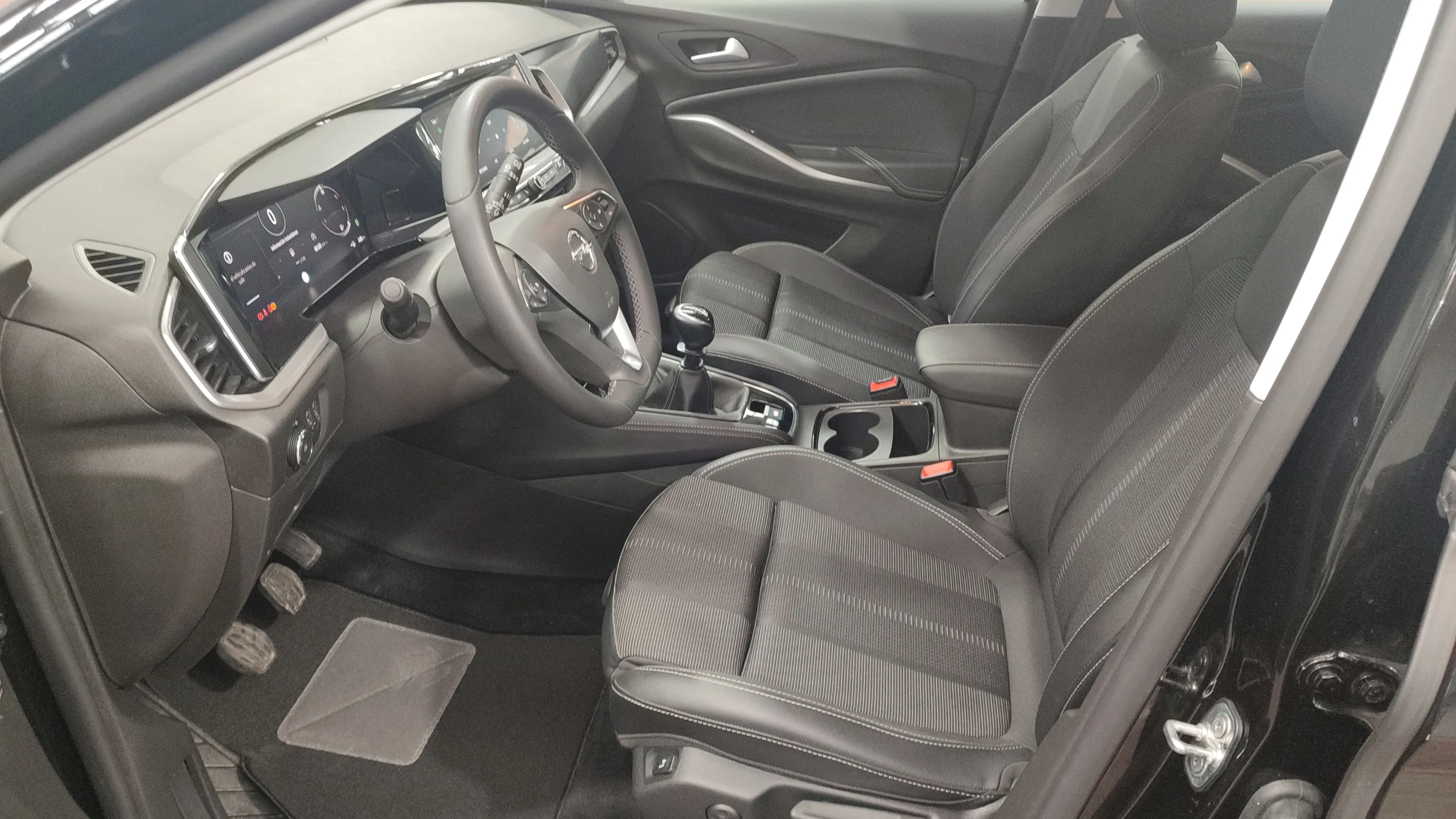 Opel Grandland 1.2T XHT MT6 GS - foto 19