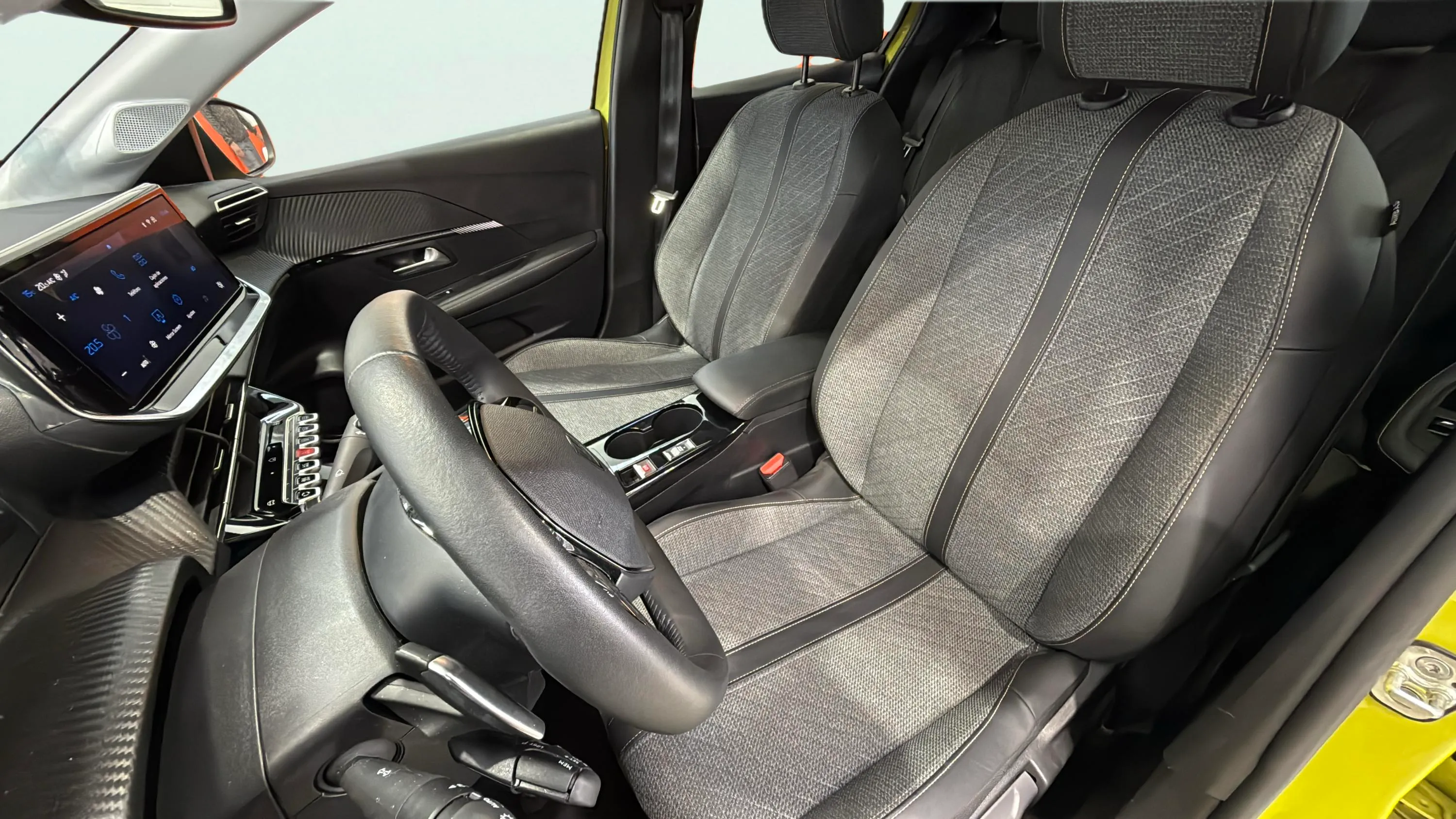 Peugeot 208 Allure Hybrid 110 eDCS6 - foto 11