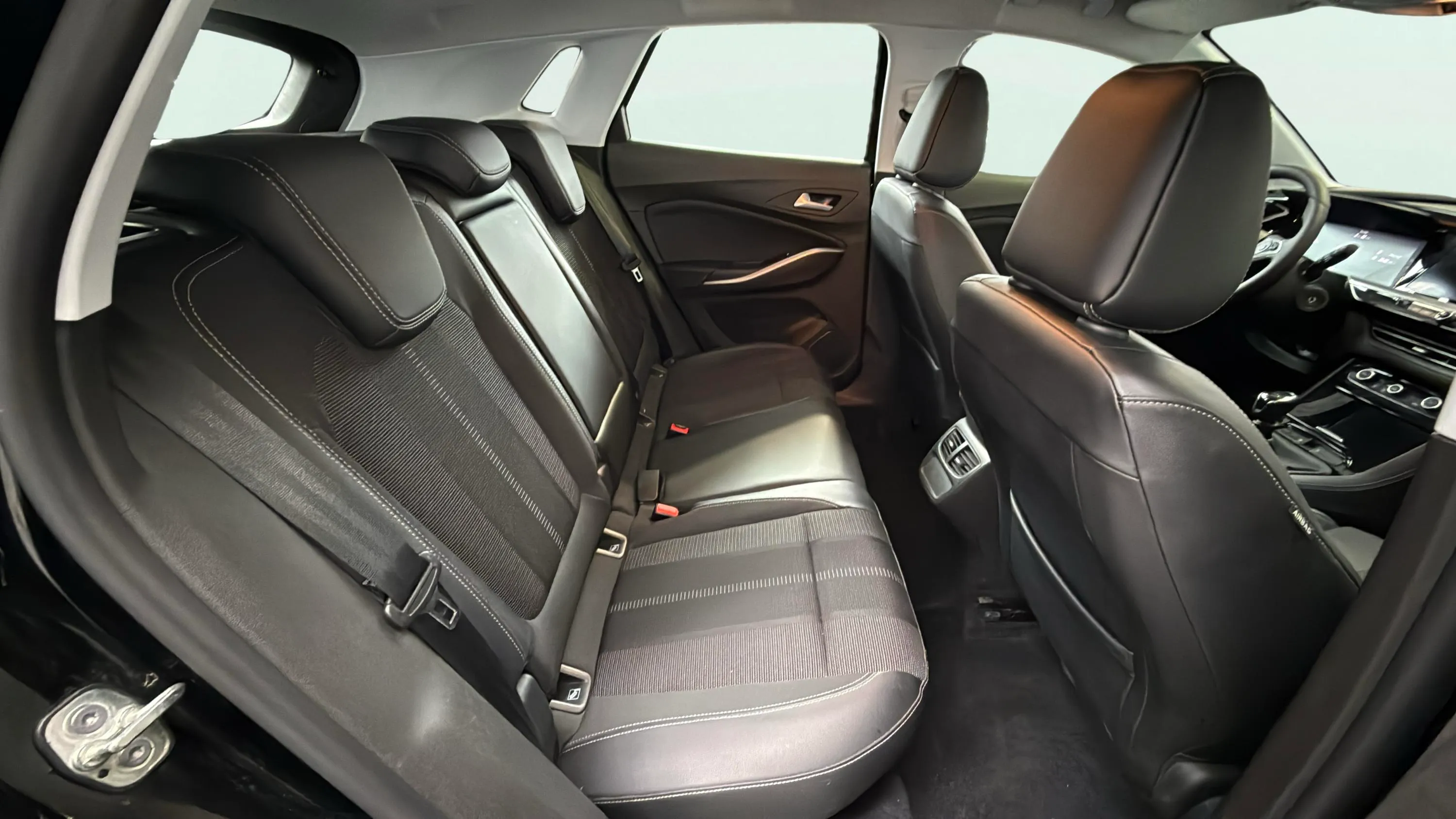 Opel Grandland 1.2T XHT MT6 GS - foto 17