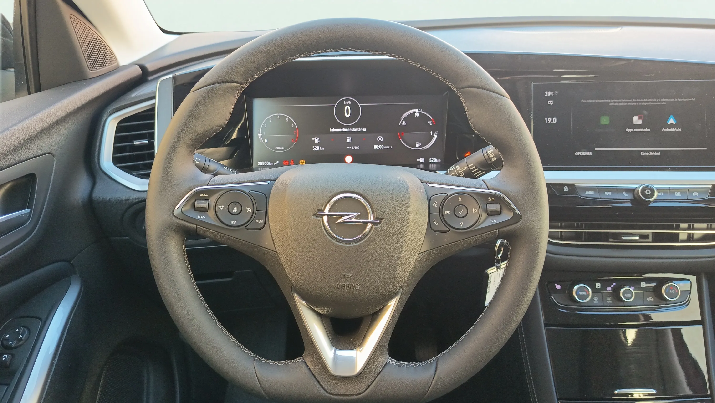 Opel Grandland 1.2T XHT MT6 GS - foto 11