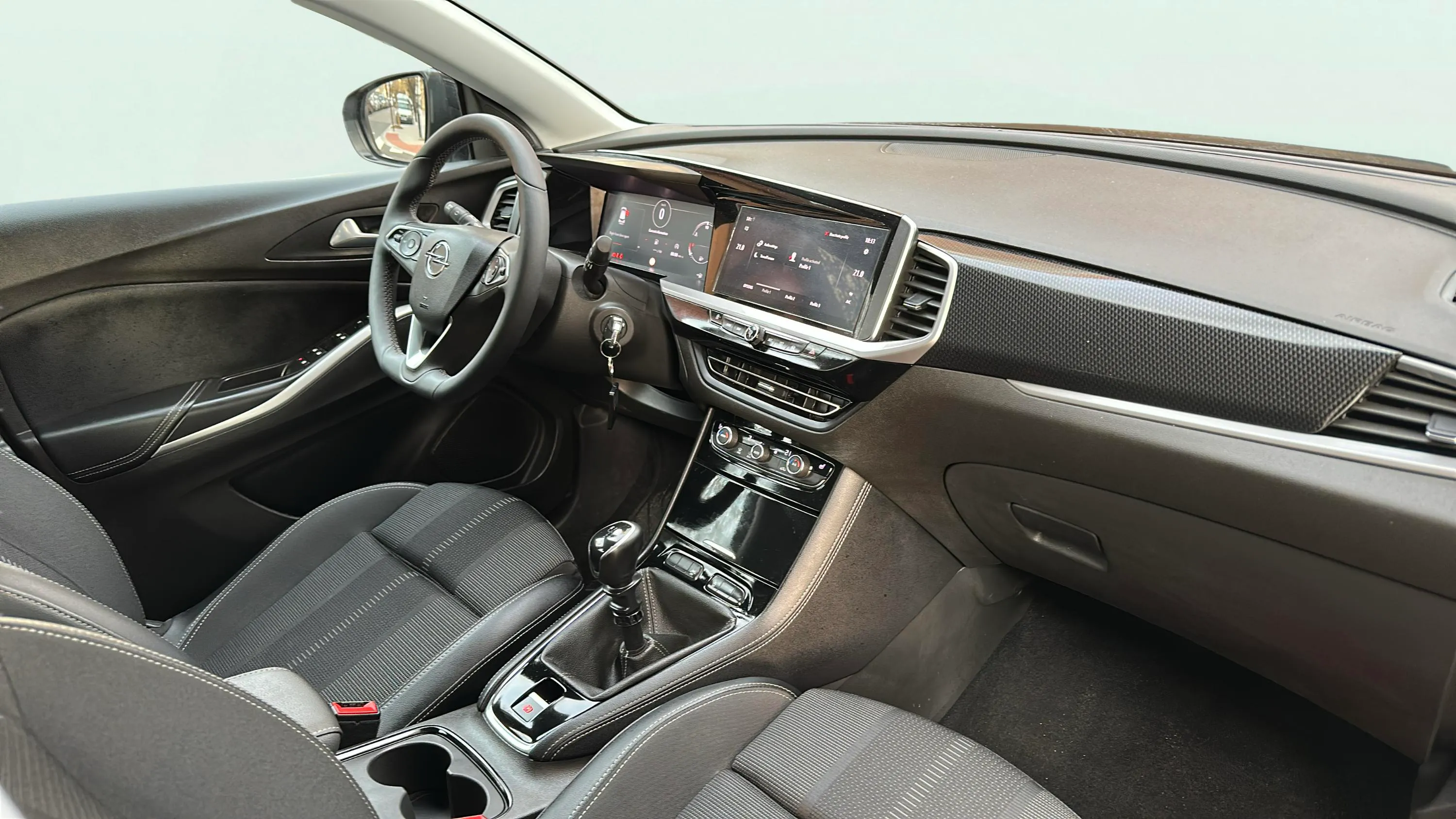 Opel Grandland 1.2T XHT MT6 GS - foto 11