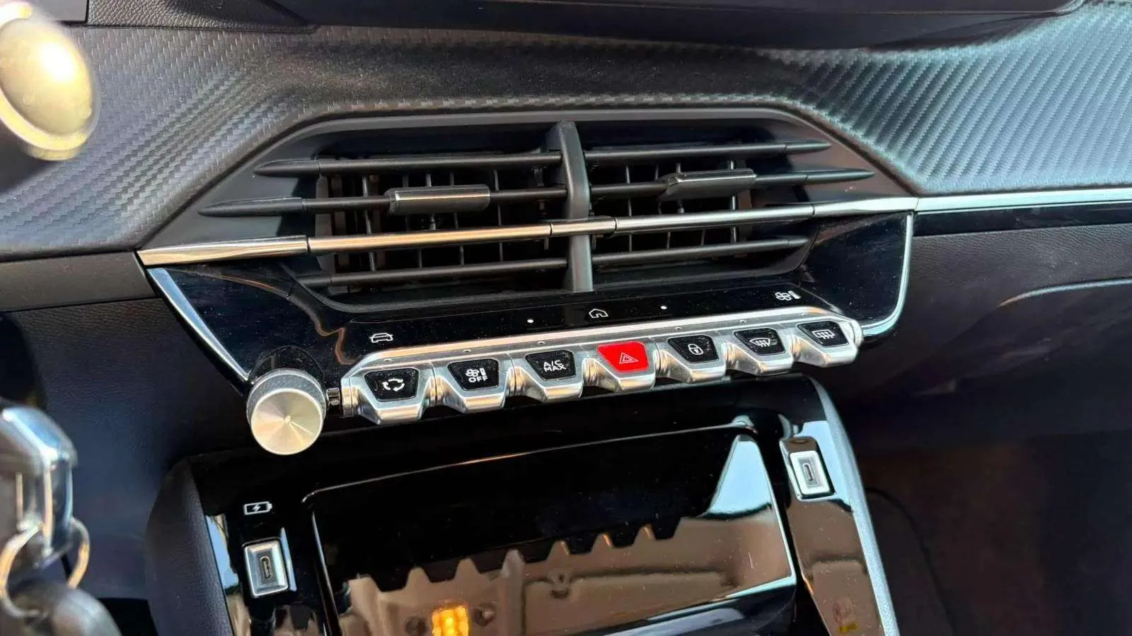 Peugeot 208 Allure Hybrid 100 eDCS6 - foto 16