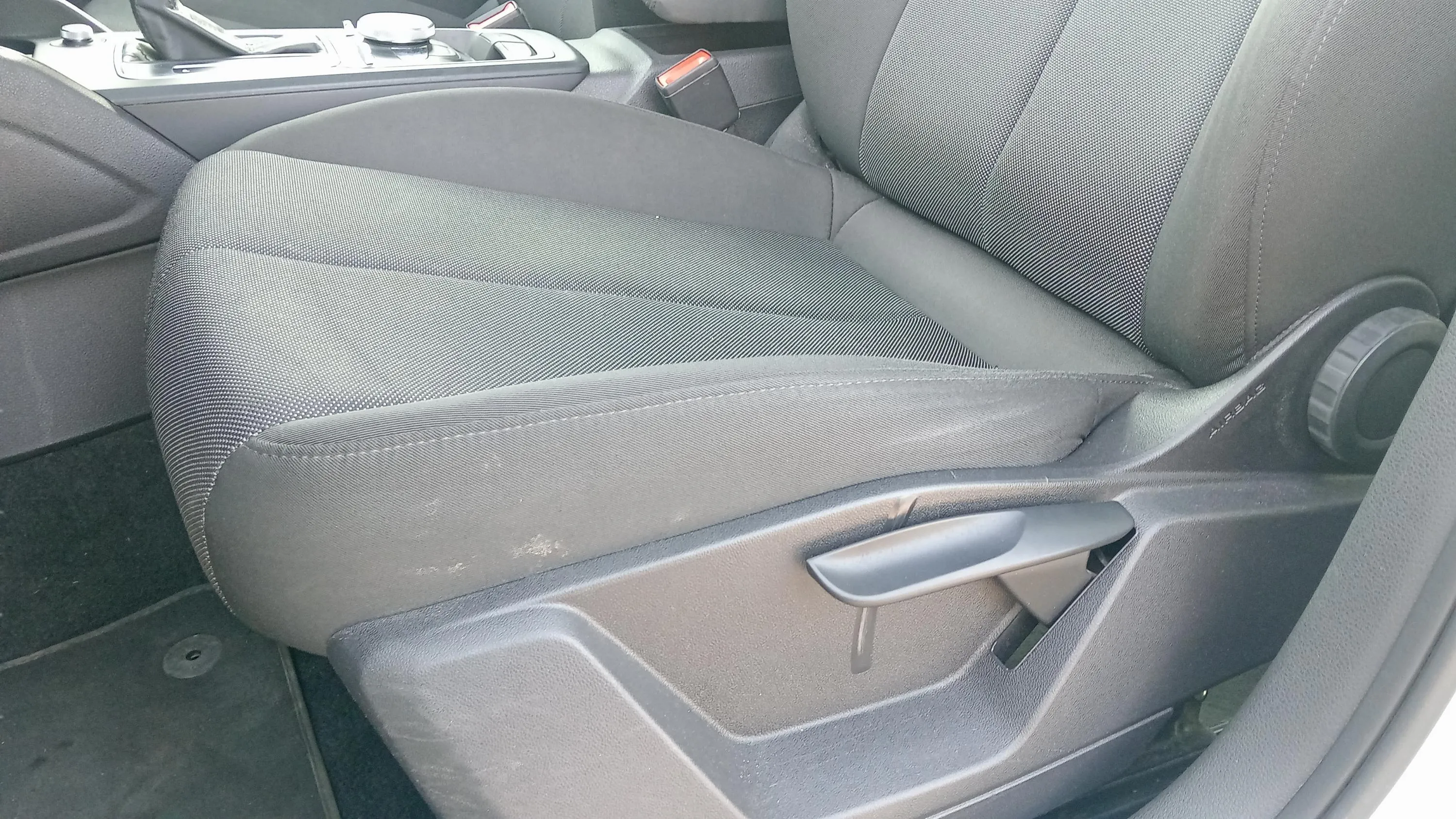 Audi Q2 Advanced 35 TFSI - foto 21