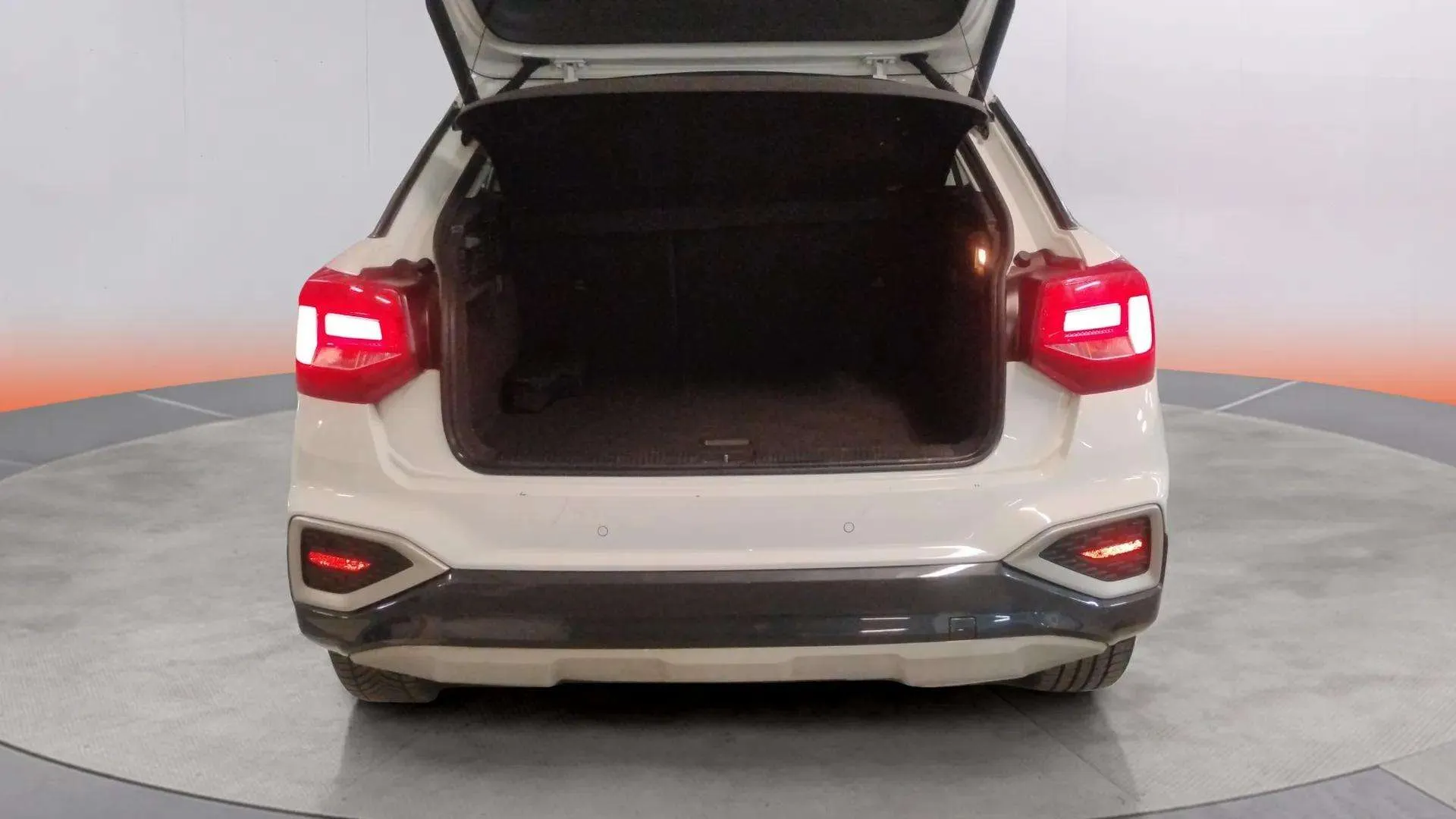 Audi Q2 Advanced 35 TFSI S tronic - foto 28