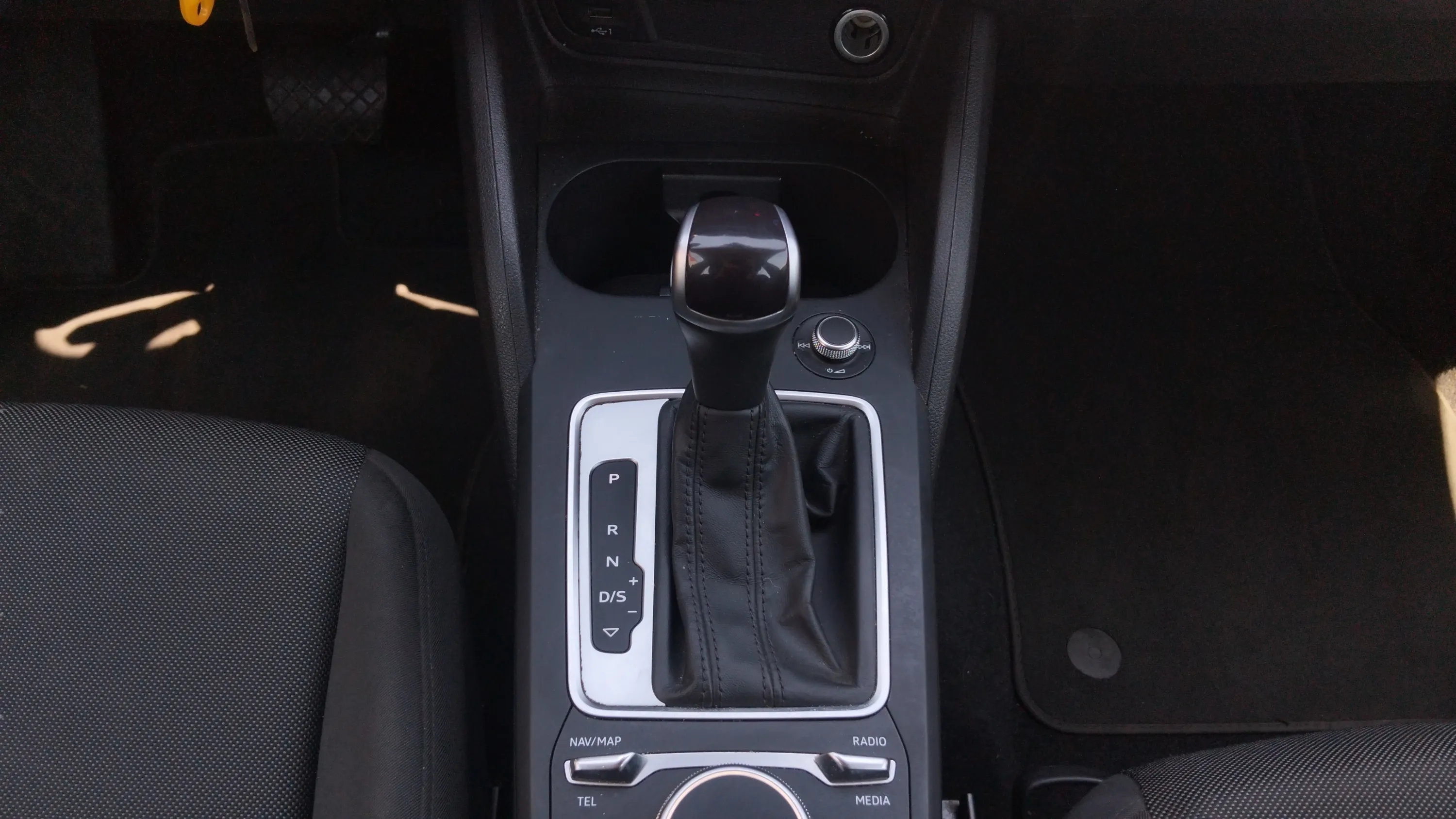 Audi Q2 Advanced 35 TFSI - foto 20