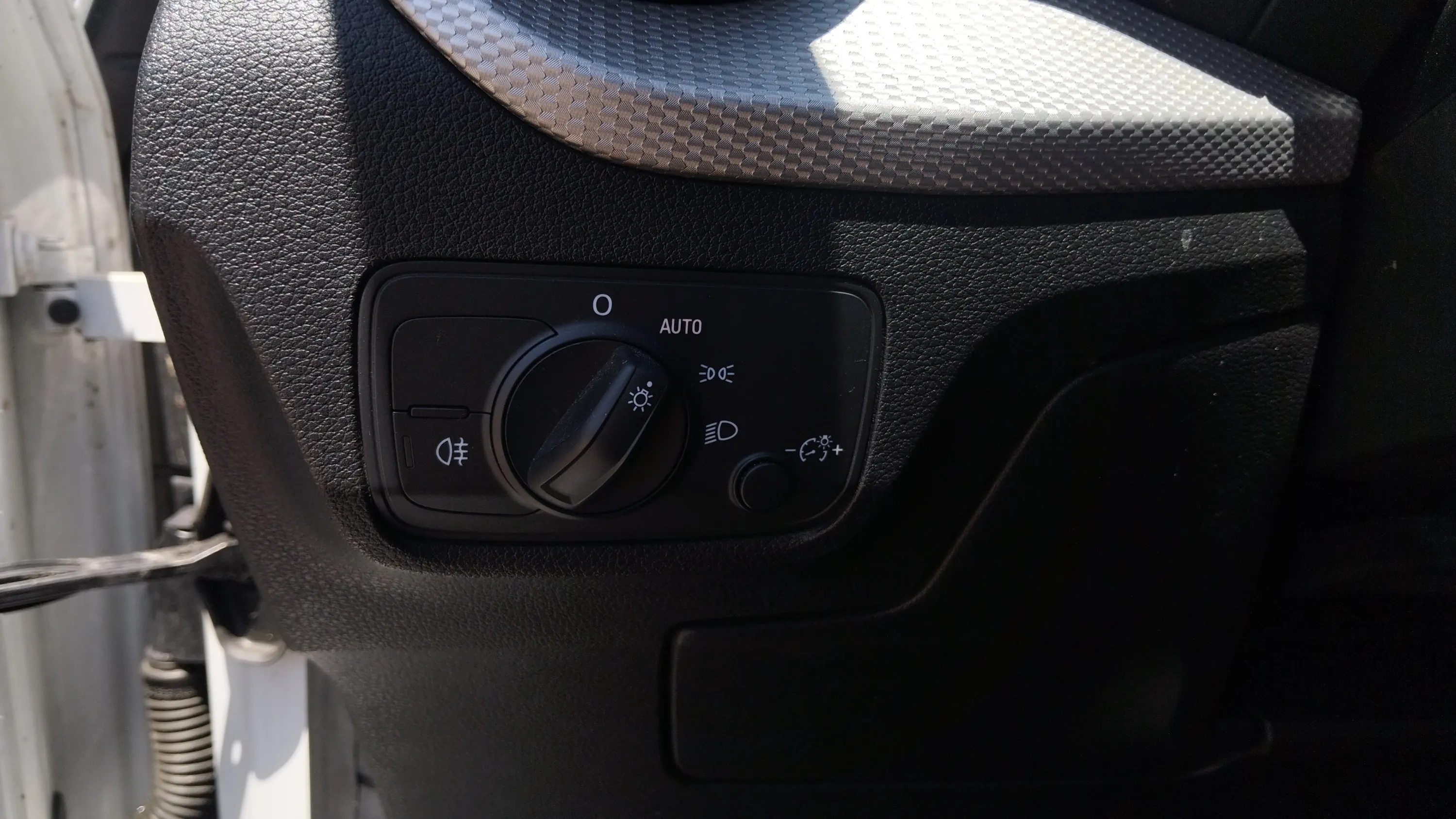 Audi Q2 Advanced 35 TFSI - foto 23