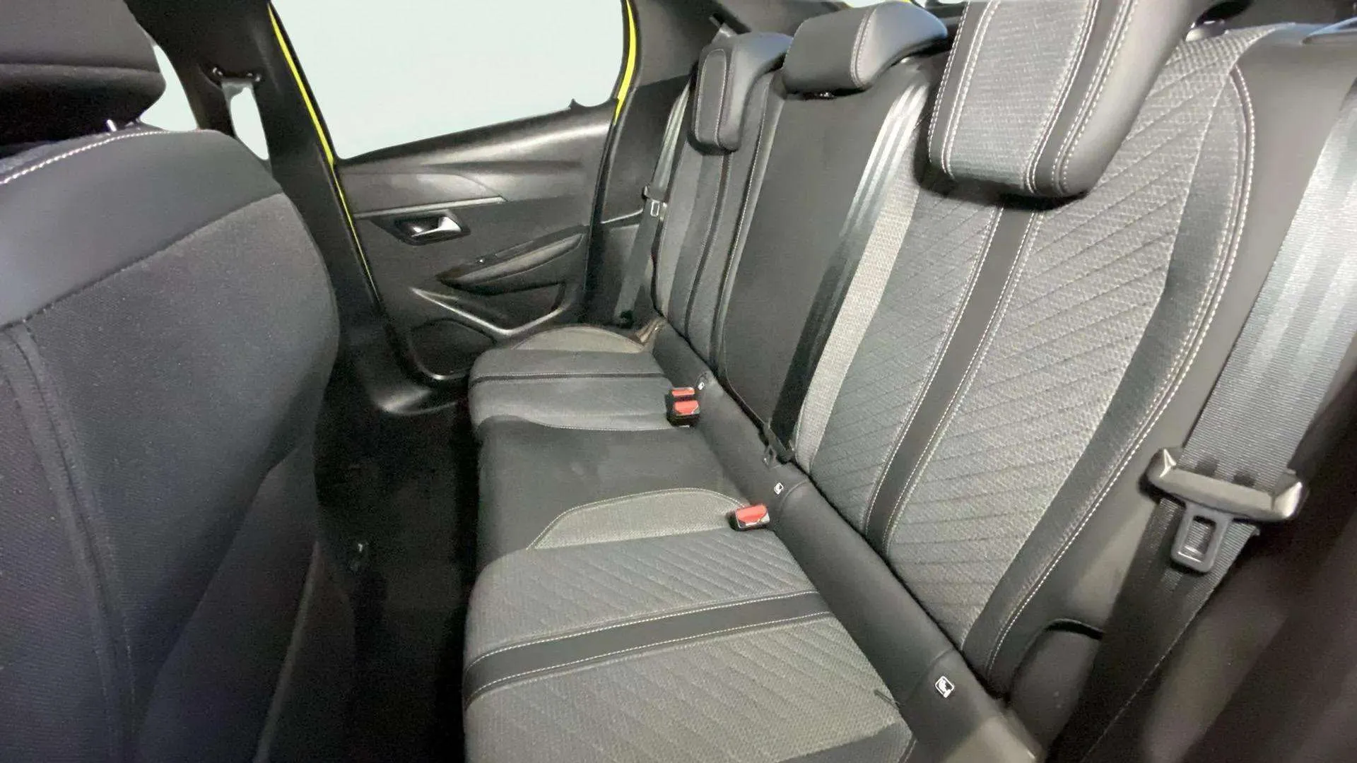 Peugeot 208 Allure Hybrid 110 eDCS6 - foto 16