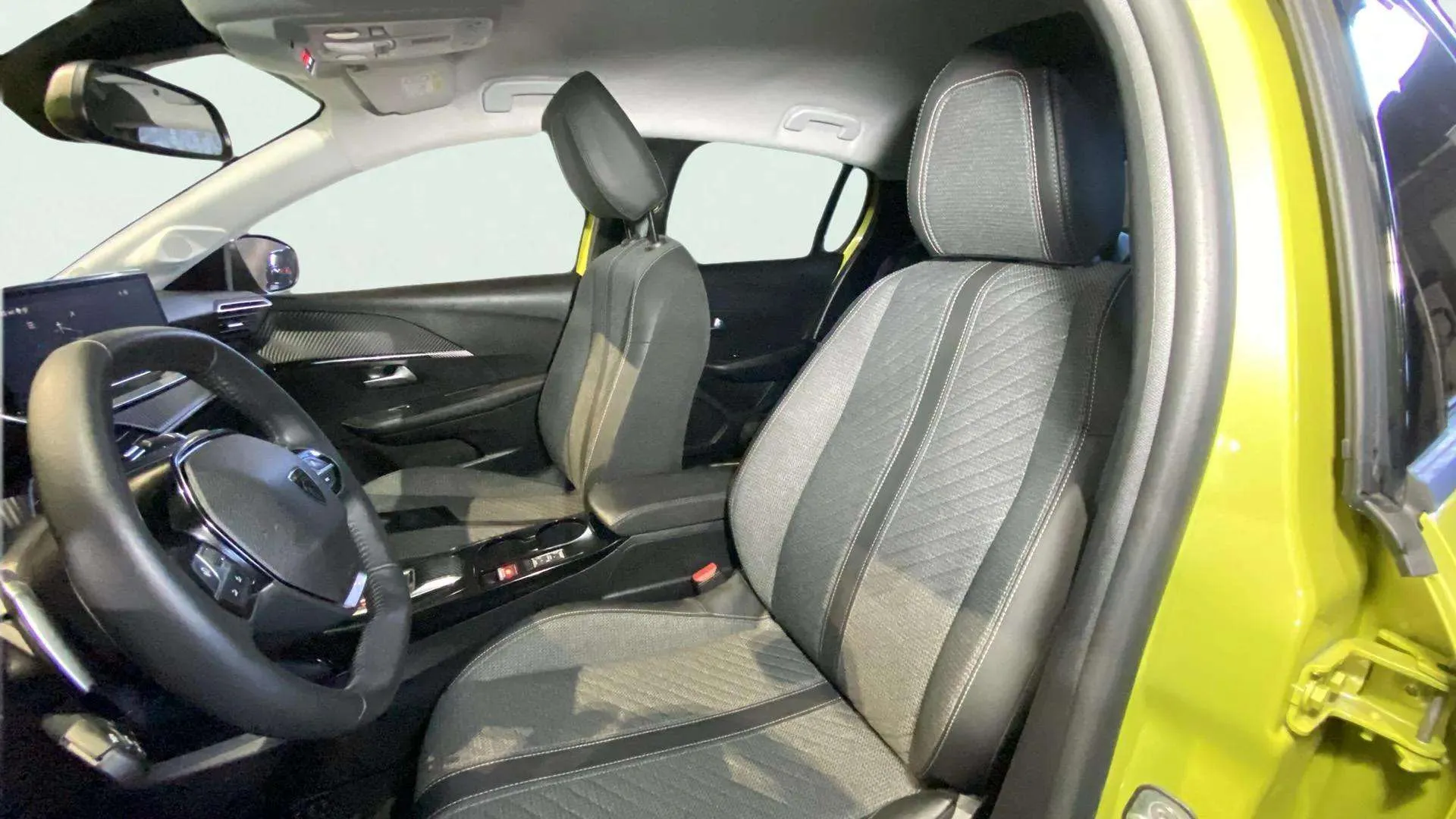 Peugeot 208 Allure Hybrid 110 eDCS6 - foto 15