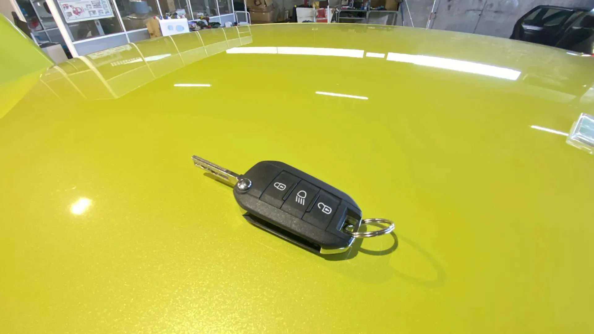 Peugeot 208 Allure Hybrid 110 eDCS6 - foto 20