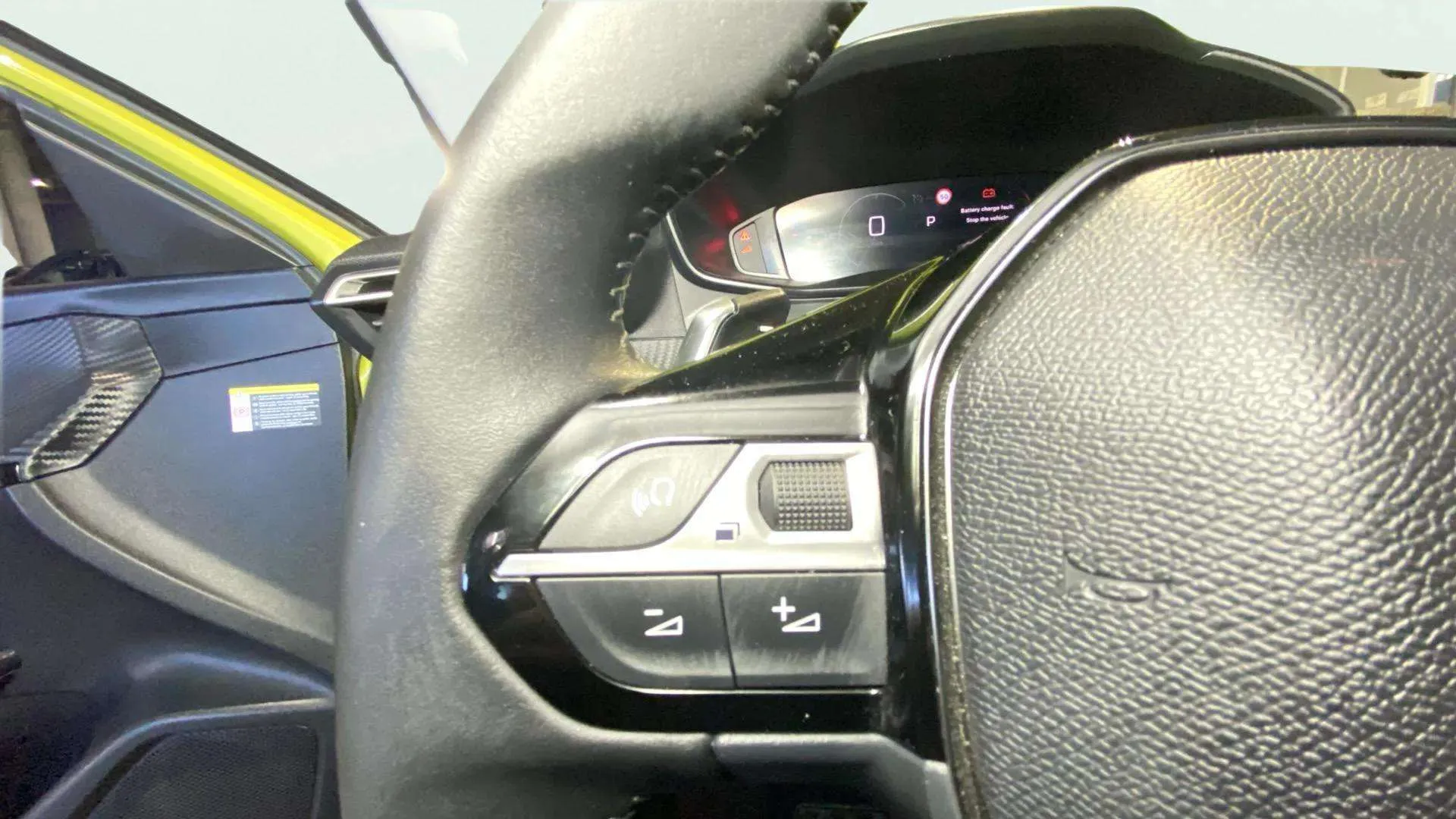 Peugeot 208 Allure Hybrid 110 eDCS6 - foto 23