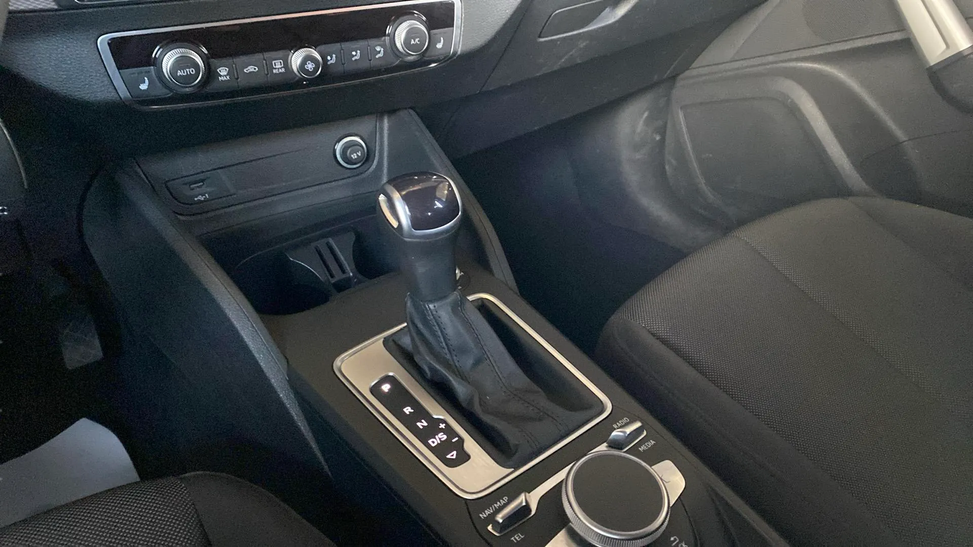 Audi Q2 Advanced 35 TFSI S tronic - foto 20