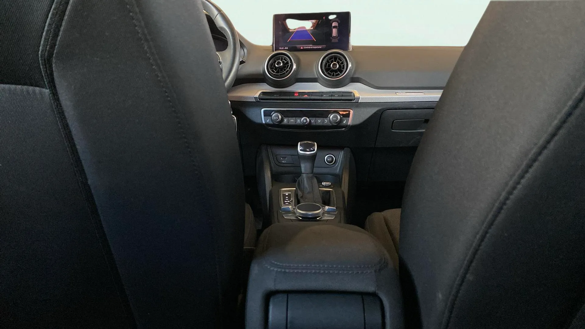 Audi Q2 Advanced 35 TFSI S tronic - foto 24