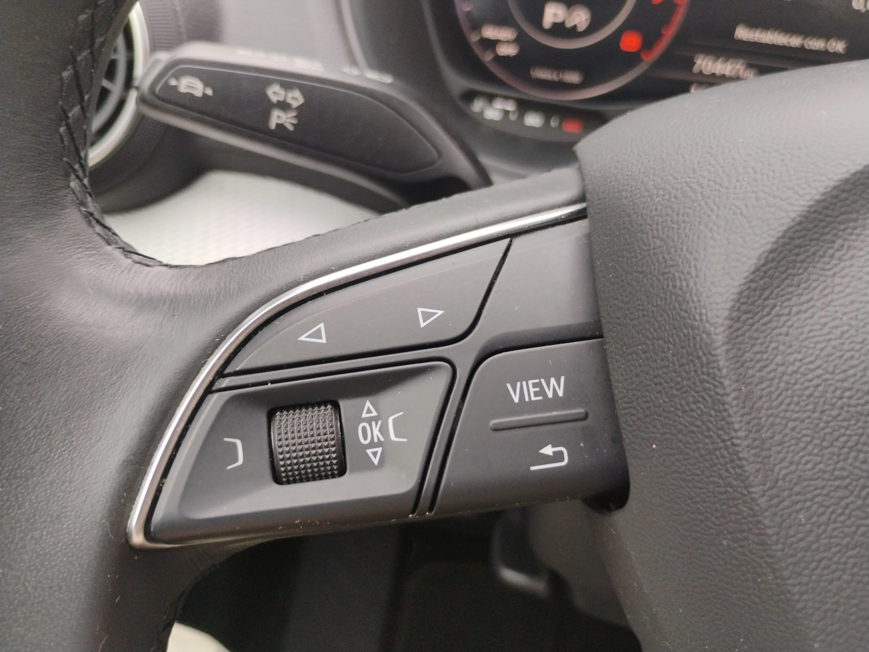 Audi Q2 Advanced 35 TFSI S tronic - foto 14