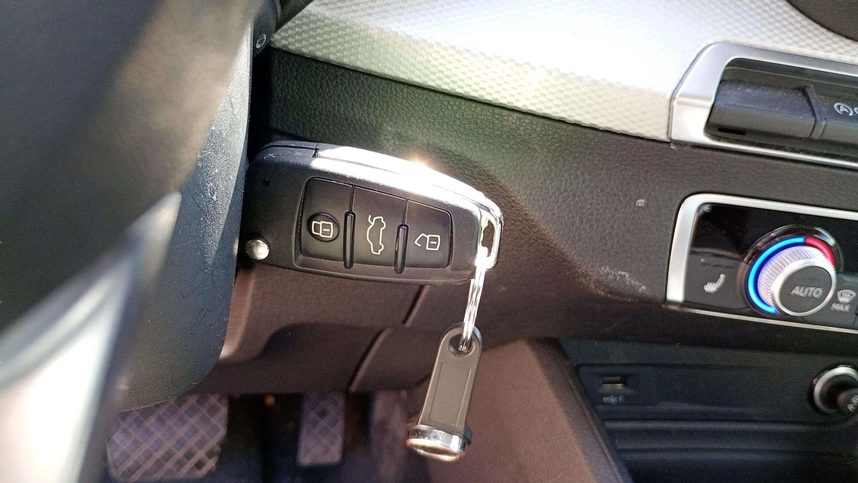 Audi Q2 Advanced 35 TFSI S tronic - foto 21