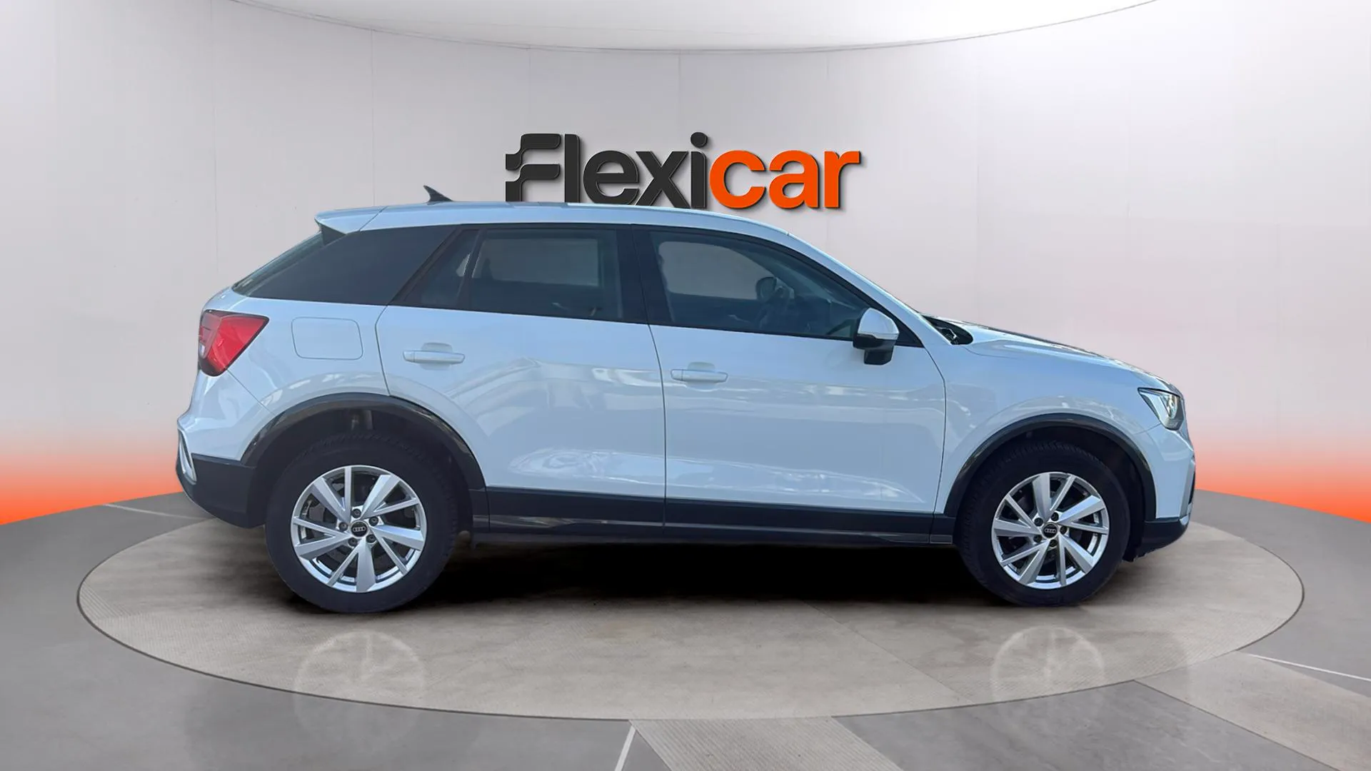 Audi Q2 Advanced 35 TFSI S tronic - foto 7