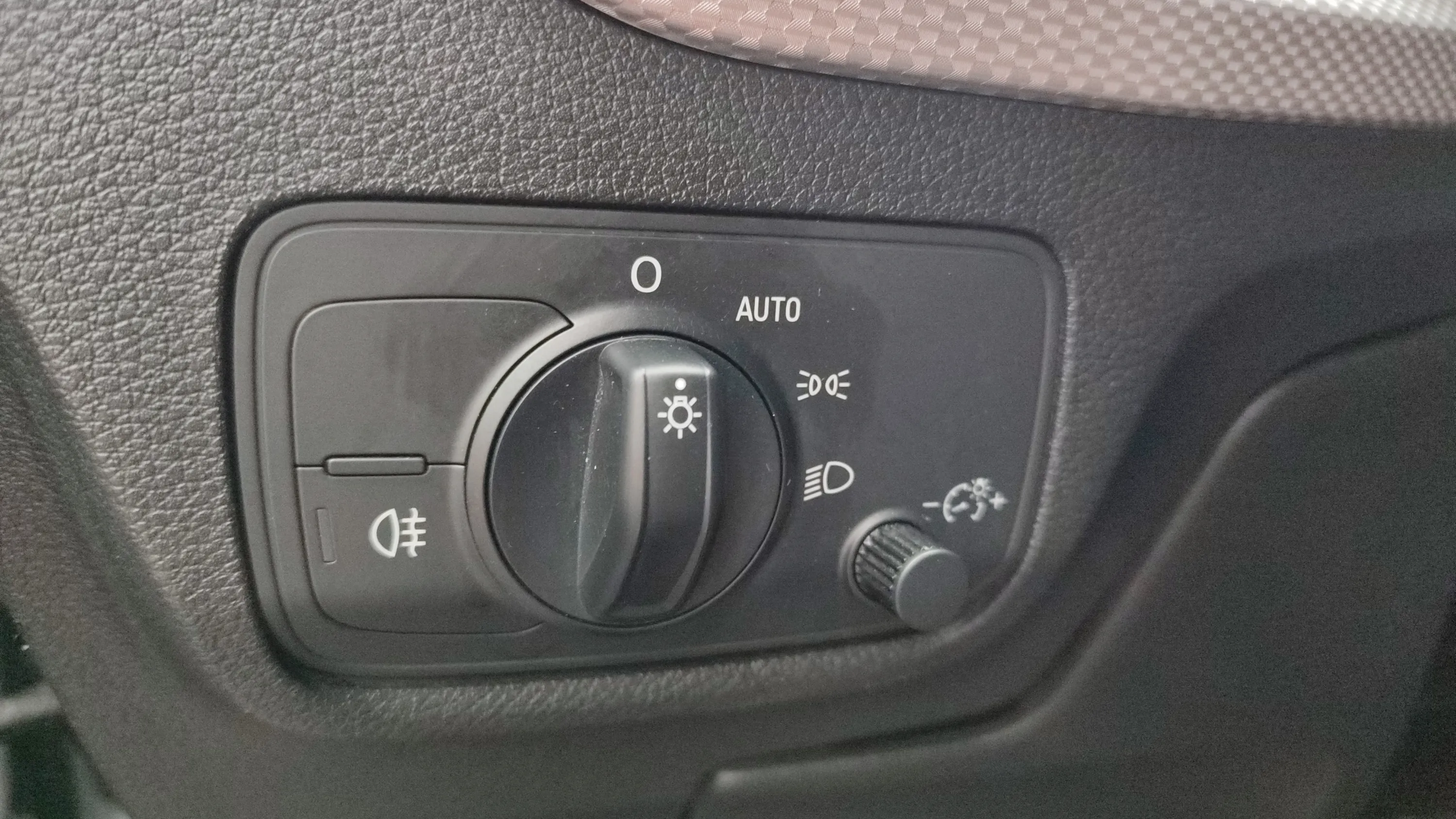 Audi Q2 Adrenalin 35 TFSI S tronic - foto 19