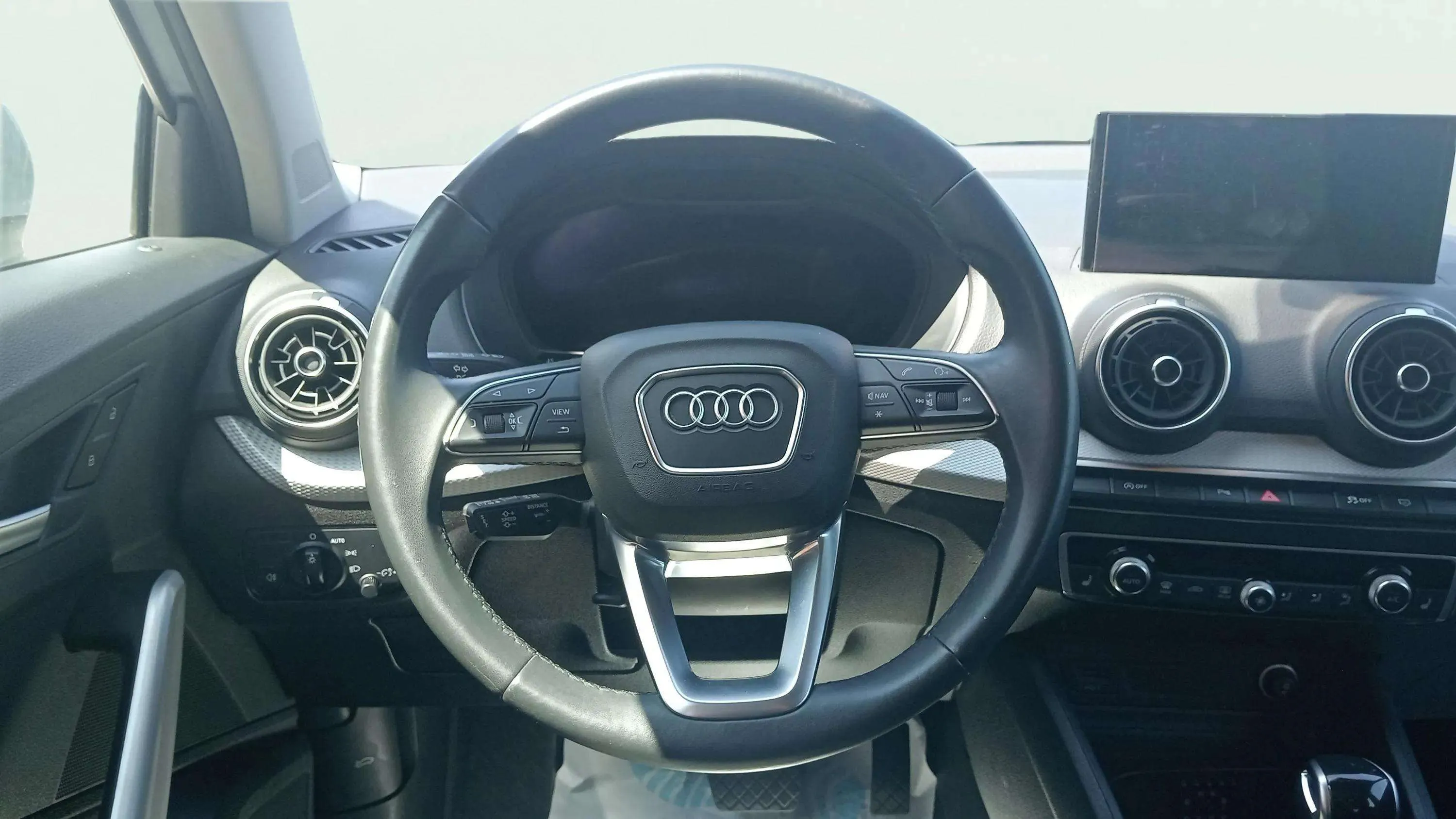 Audi Q2 Adrenalin 35 TFSI S tronic - foto 11