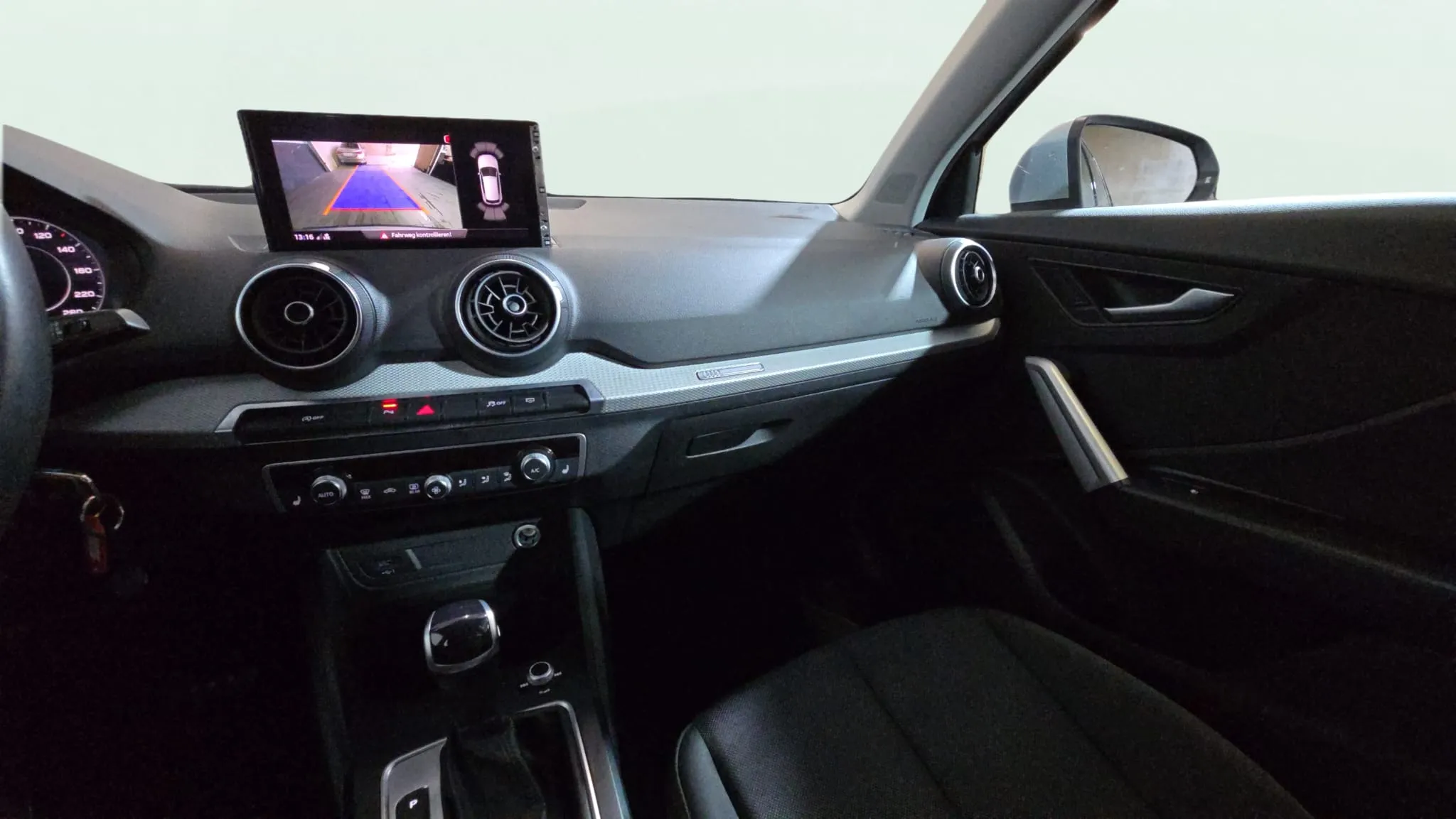 Audi Q2 Adrenalin 35 TFSI S tronic - foto 13