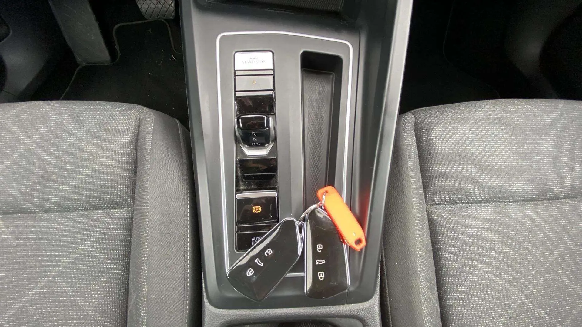 Volkswagen Golf Advance 2.0 TDI DSG - foto 18