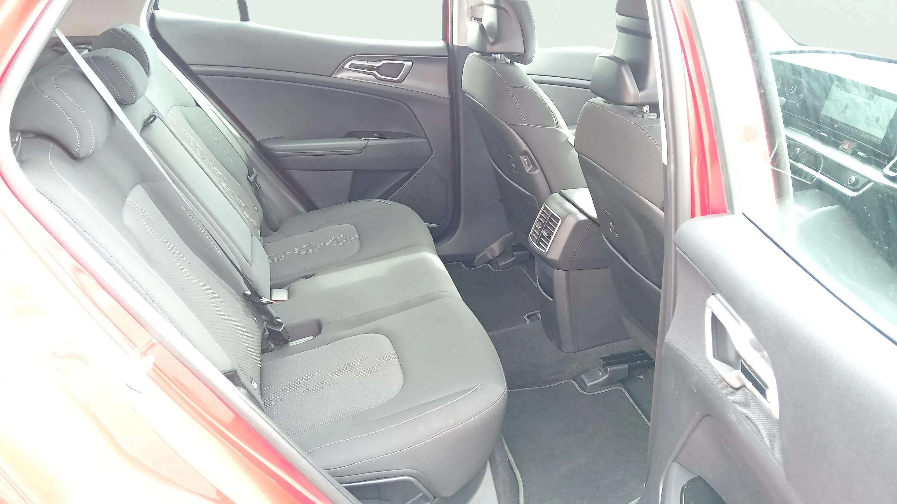 Kia Sportage 1.6 T-GDi PHEV Drive 4x4 - foto 20