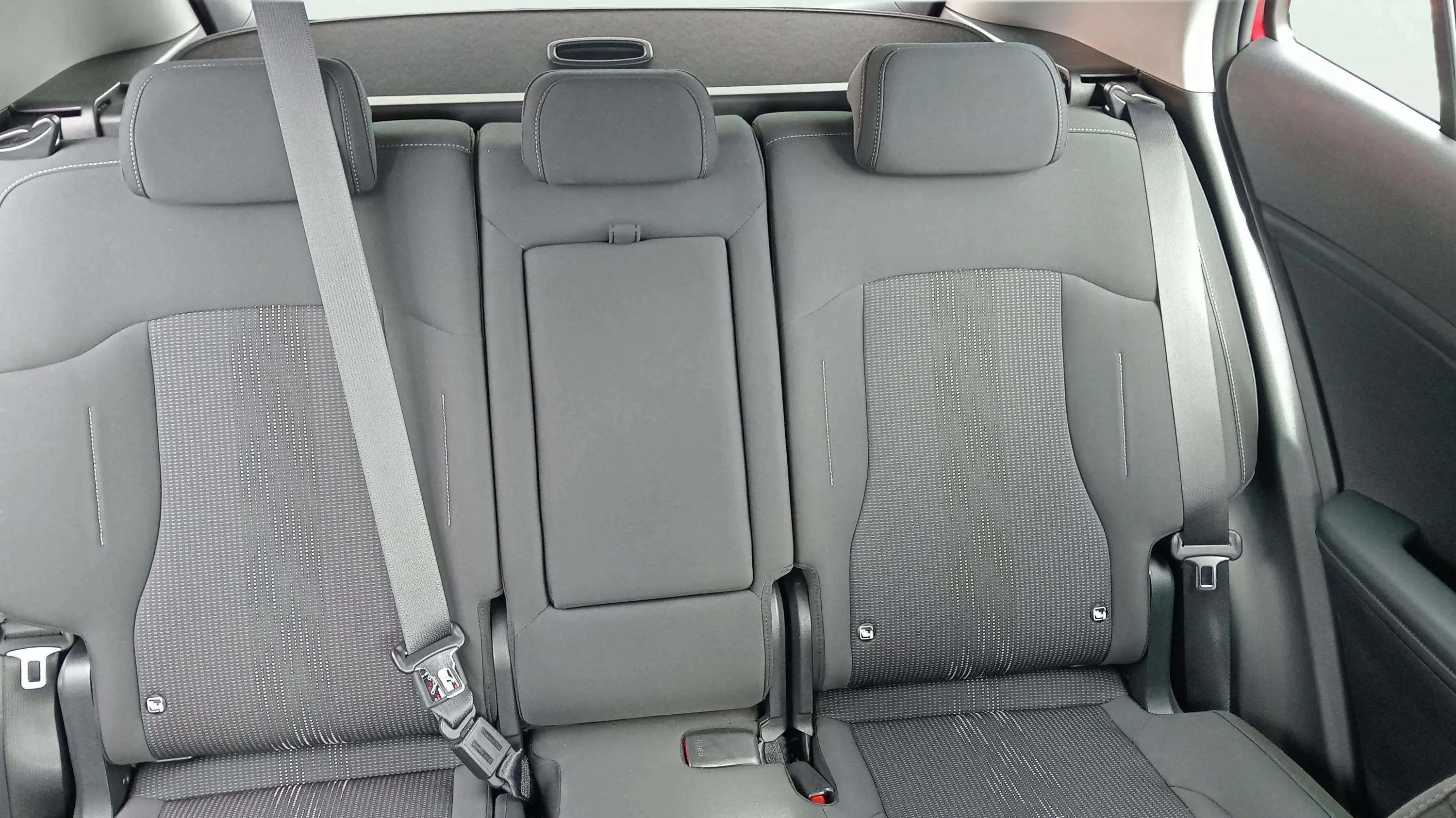 Kia Sportage 1.6 T-GDi PHEV Drive 4x4 - foto 21