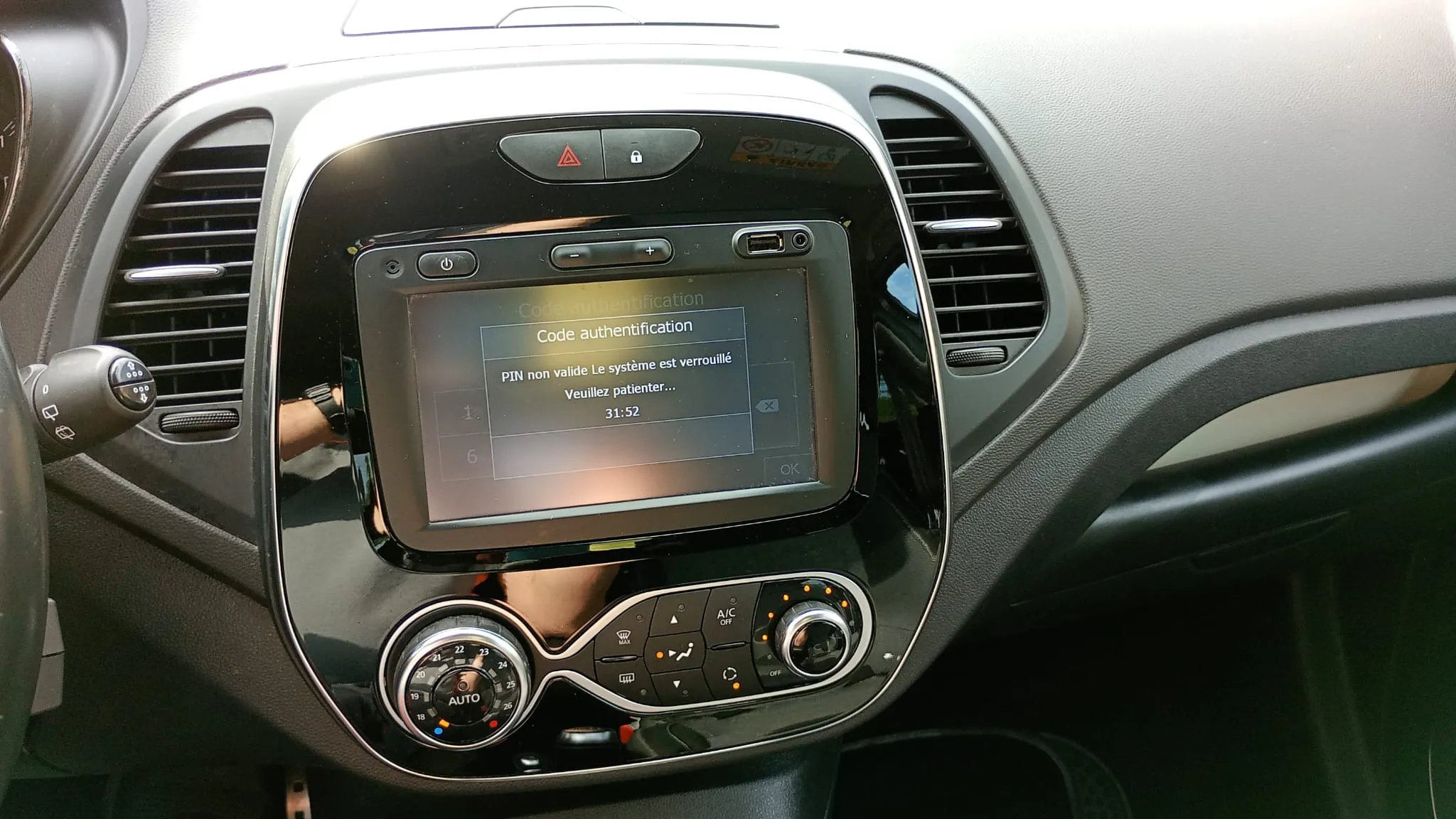Renault Captur Intens Energy TCe -18 - foto 14