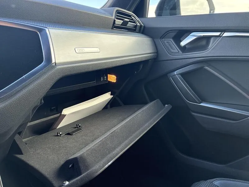 Audi Q3 45 TFSI e 1.4 S tronic Black Line - foto 45