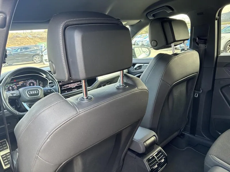 Audi Q3 45 TFSI e 1.4 S tronic Black Line - foto 29