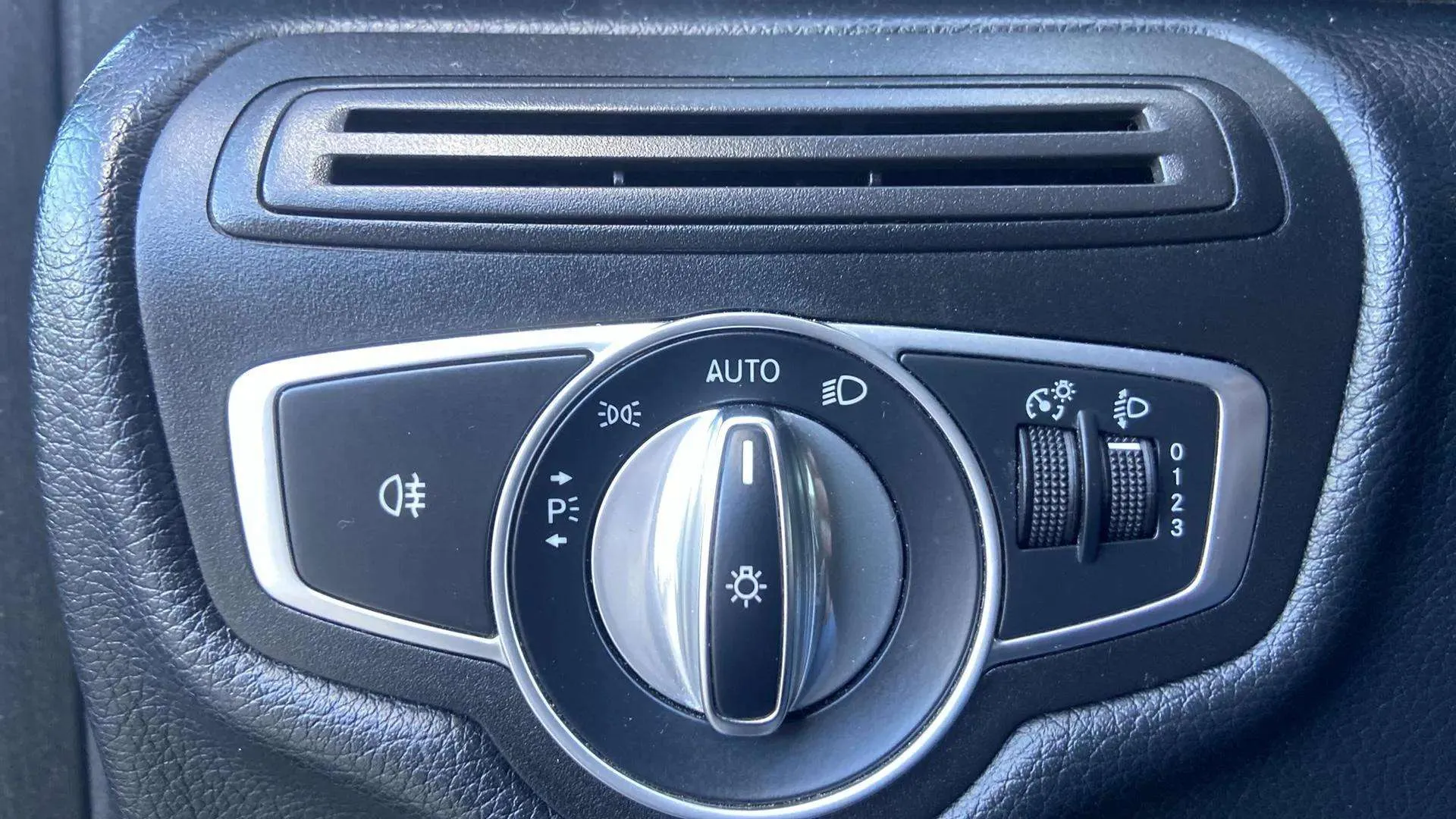 Mercedes-Benz Clase V 220 d Avantgarde Compacto - foto 16