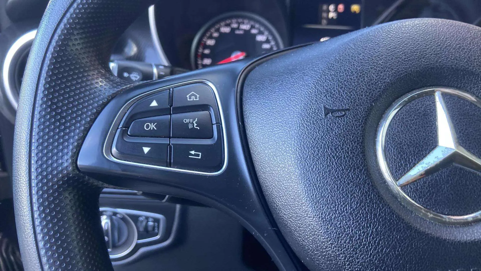 Mercedes-Benz Clase V 220 d Avantgarde Compacto - foto 12