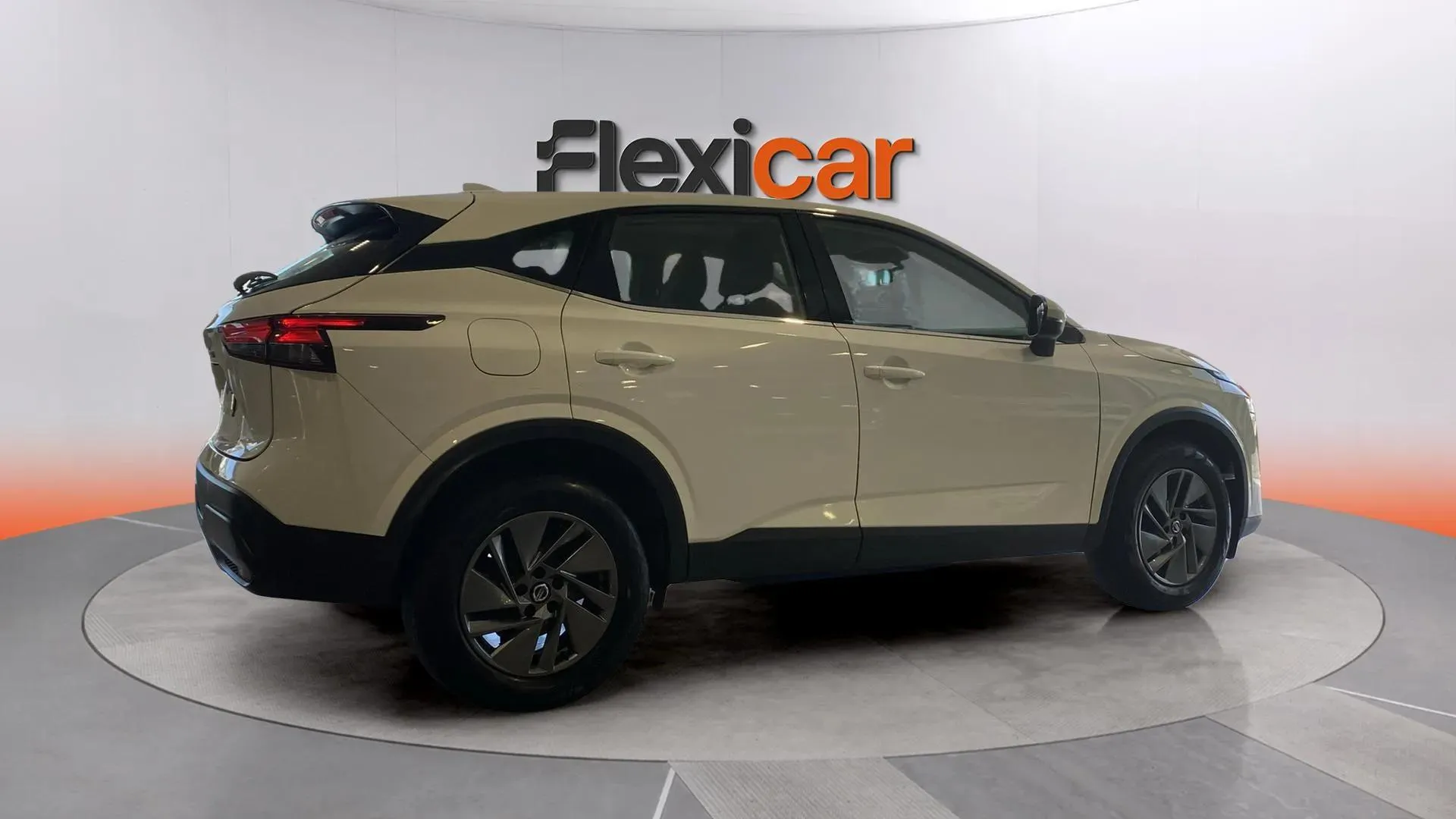 Nissan Qashqai DIG-T mHEV 4x2 Acenta - foto 9