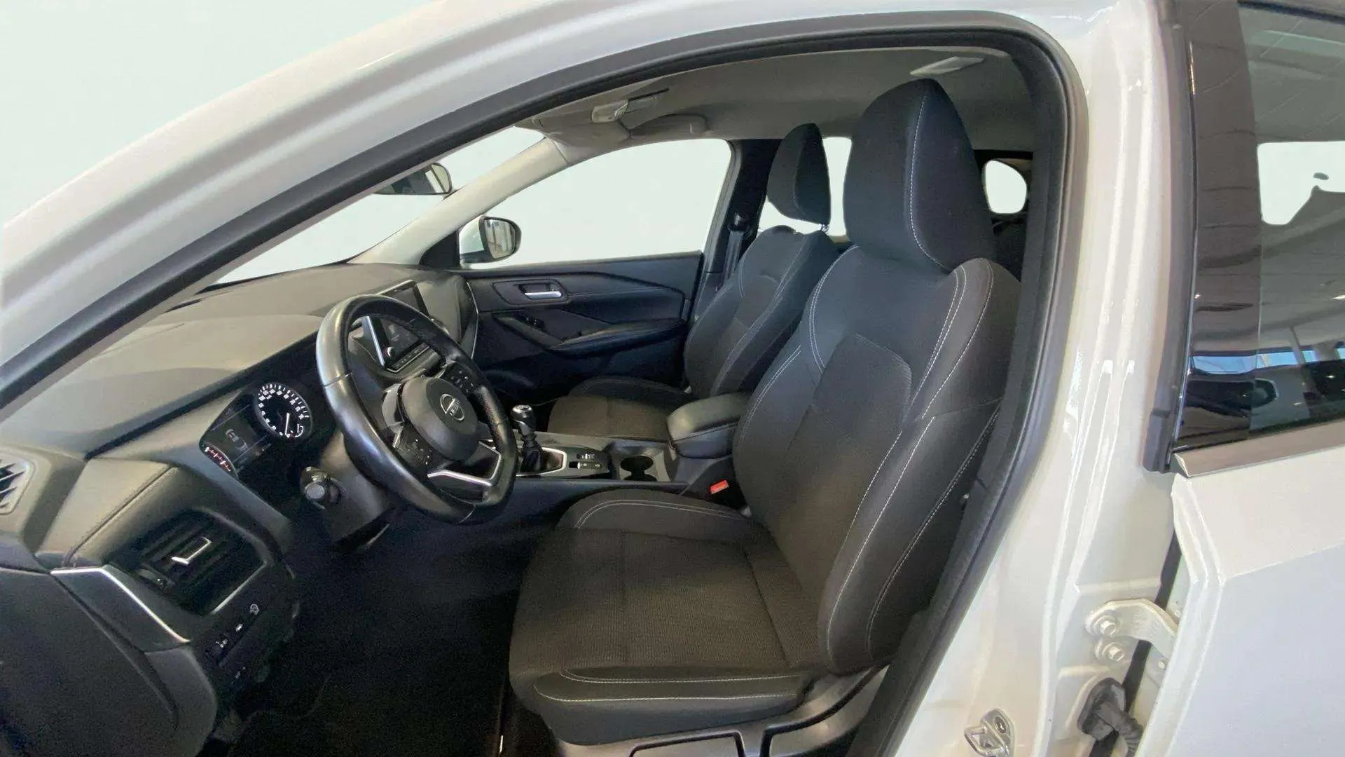 Nissan Qashqai DIG-T mHEV 4x2 Acenta - foto 18