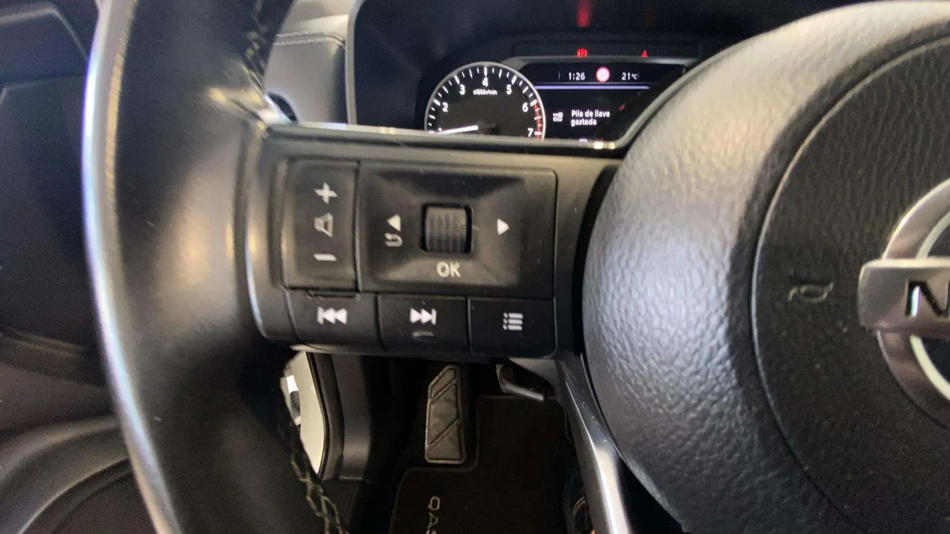 Nissan Qashqai DIG-T mHEV 4x2 Acenta - foto 27