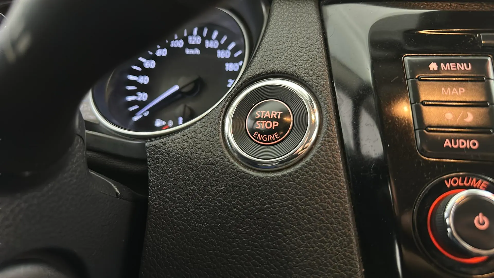 Nissan Qashqai dCi N-Connecta - foto 18