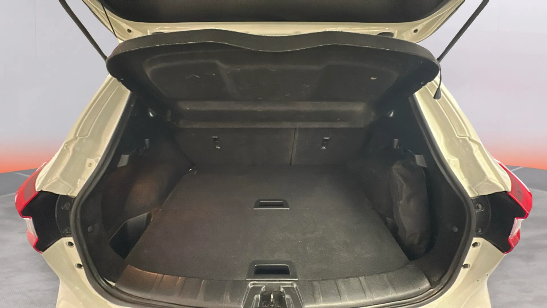 Nissan Qashqai dCi N-Connecta - foto 9