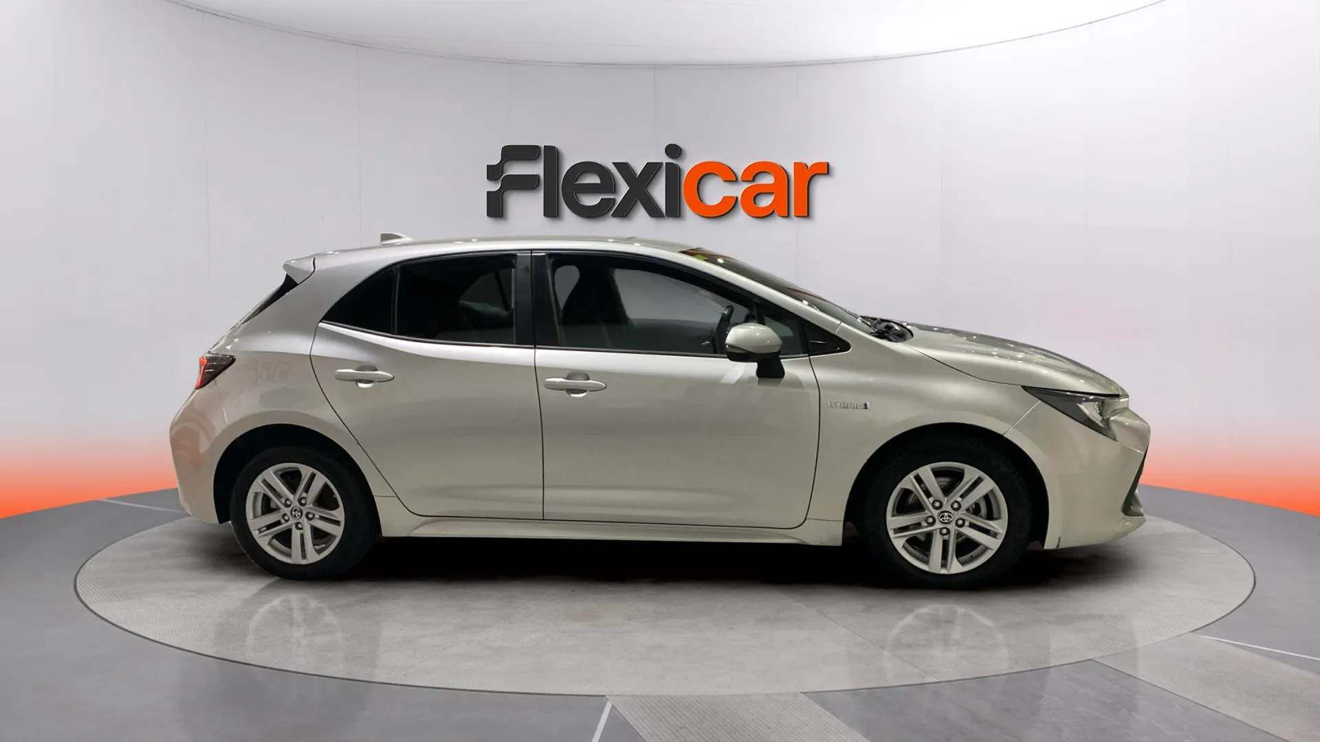 Toyota Corolla 1.8 125H Business Plus E-CVT - foto 7