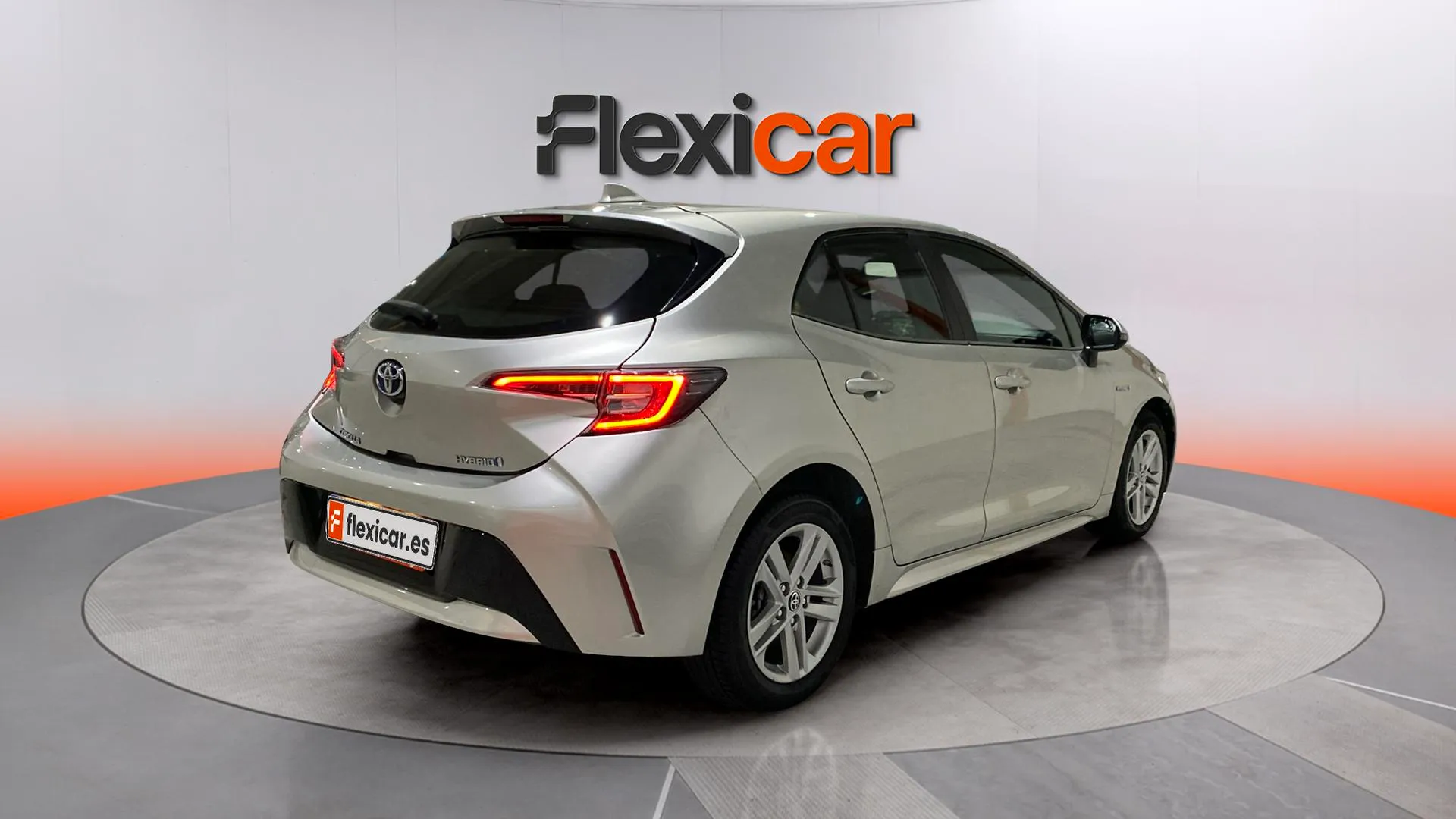 Toyota Corolla 1.8 125H Business Plus E-CVT - foto 6