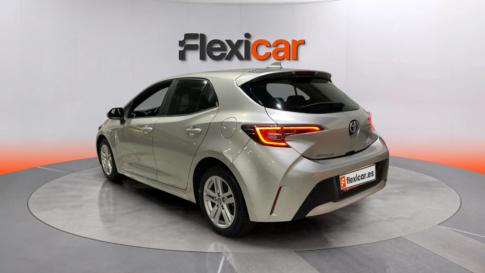 Toyota Corolla 1.8 125H Business Plus E-CVT - foto 3