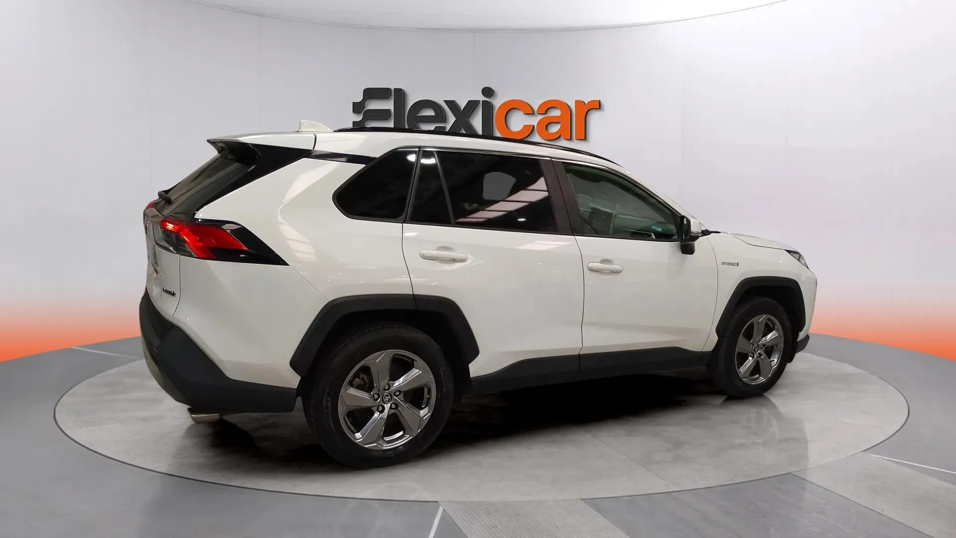 Toyota RAV4 2.5l 220H Advance Plus - foto 4