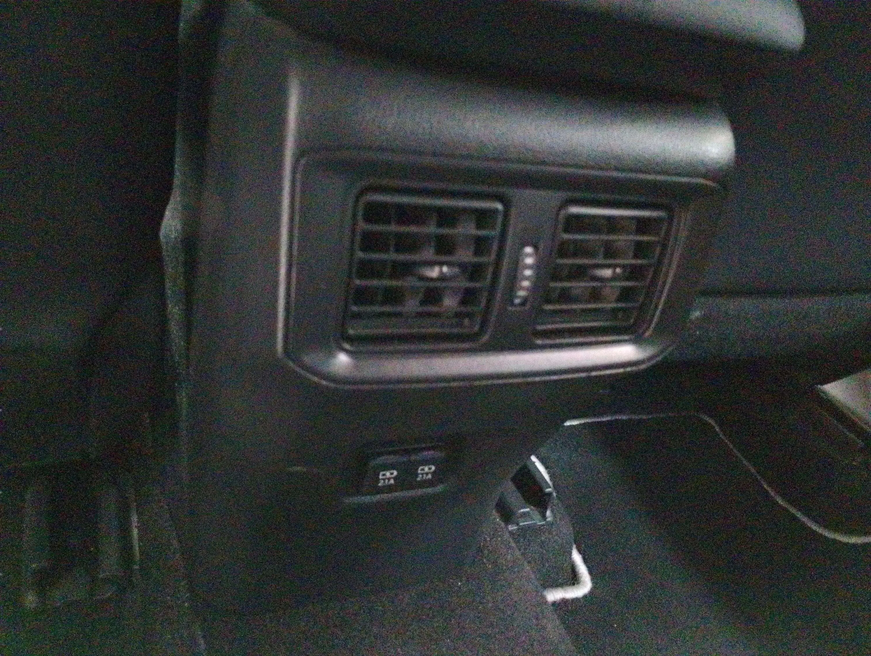 Toyota RAV4 2.5l 220H Advance Plus - foto 27