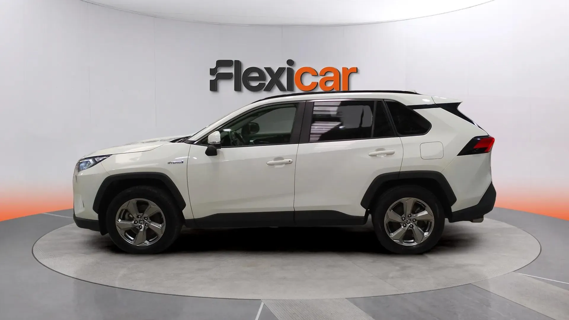 Toyota RAV4 2.5l 220H Advance Plus - foto 9
