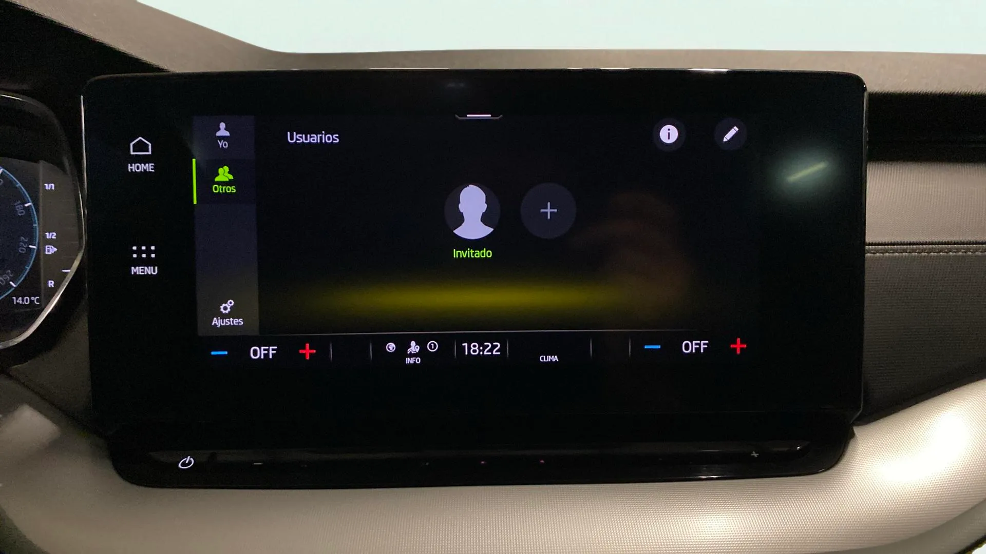Škoda Octavia 2.0 TDI Ambition - foto 37