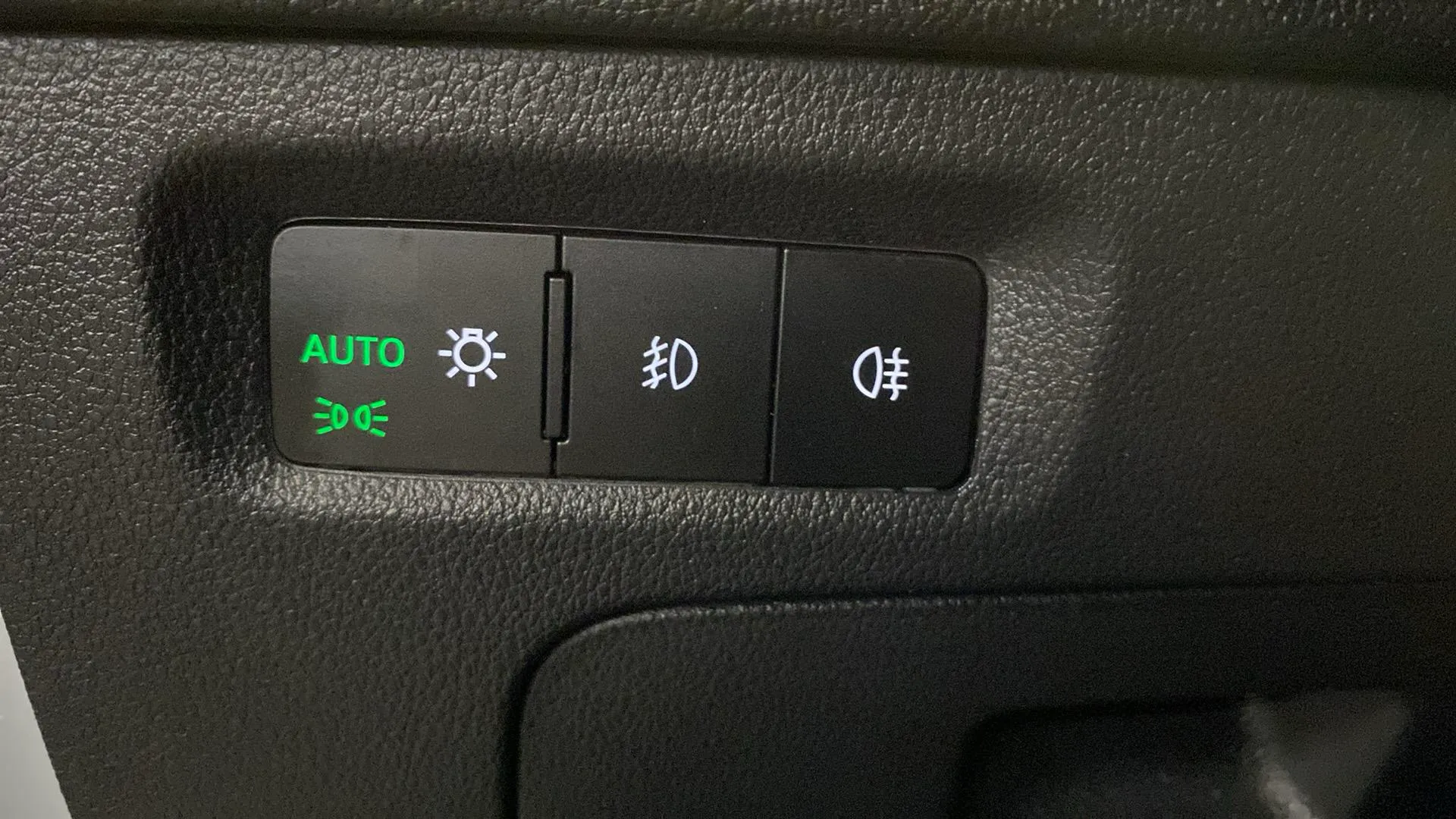 Škoda Octavia 2.0 TDI Ambition - foto 22
