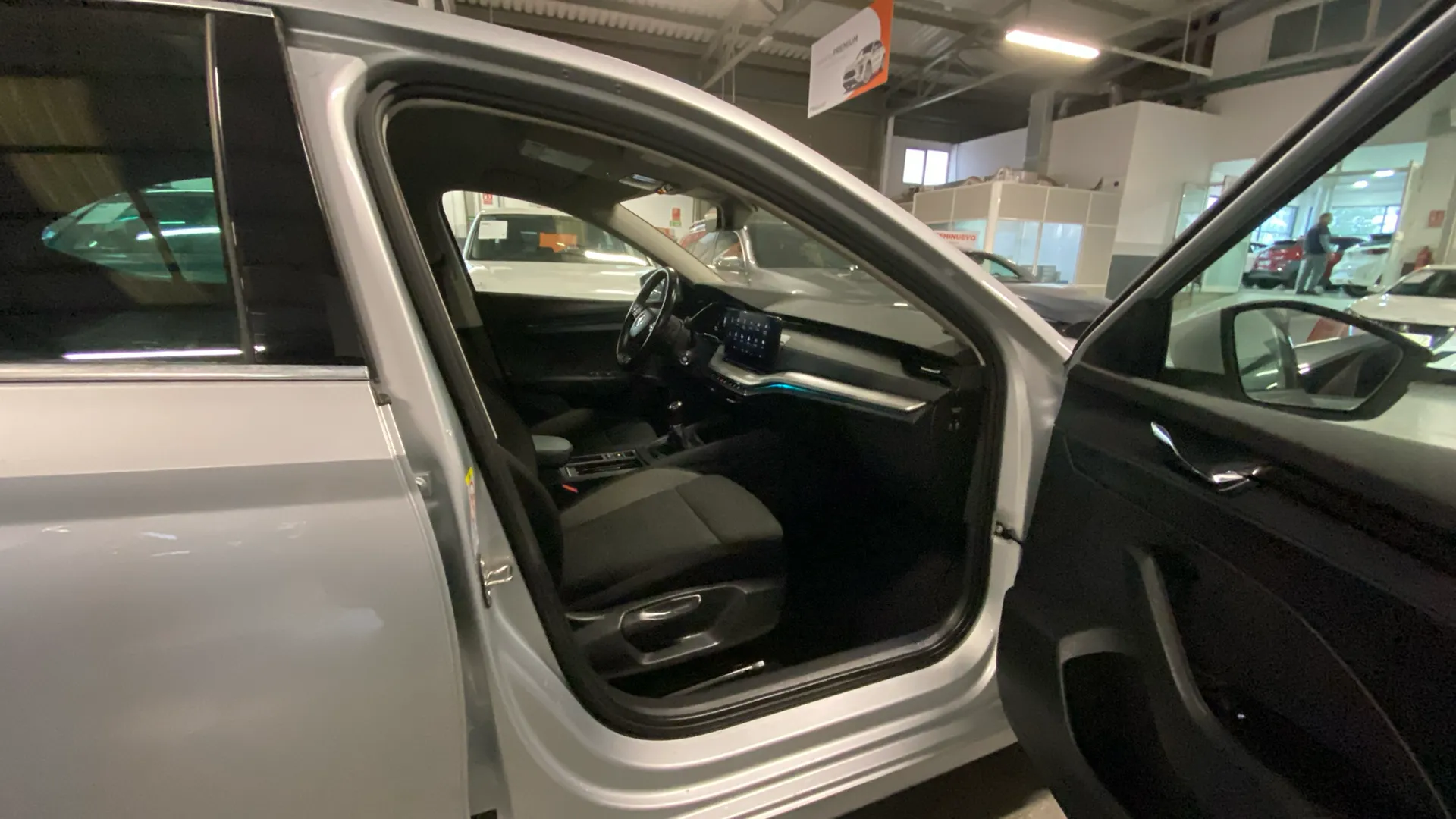 Škoda Octavia 2.0 TDI Ambition - foto 13