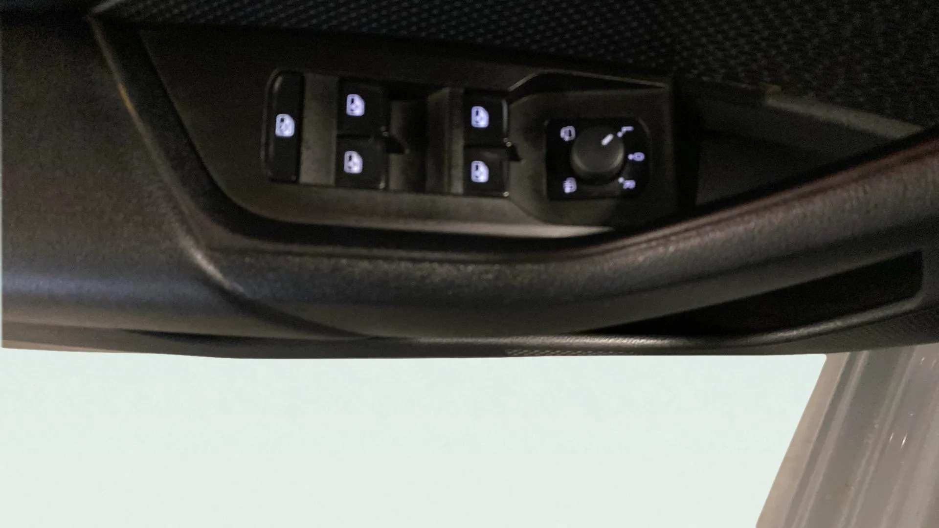 Škoda Octavia 2.0 TDI Ambition - foto 21