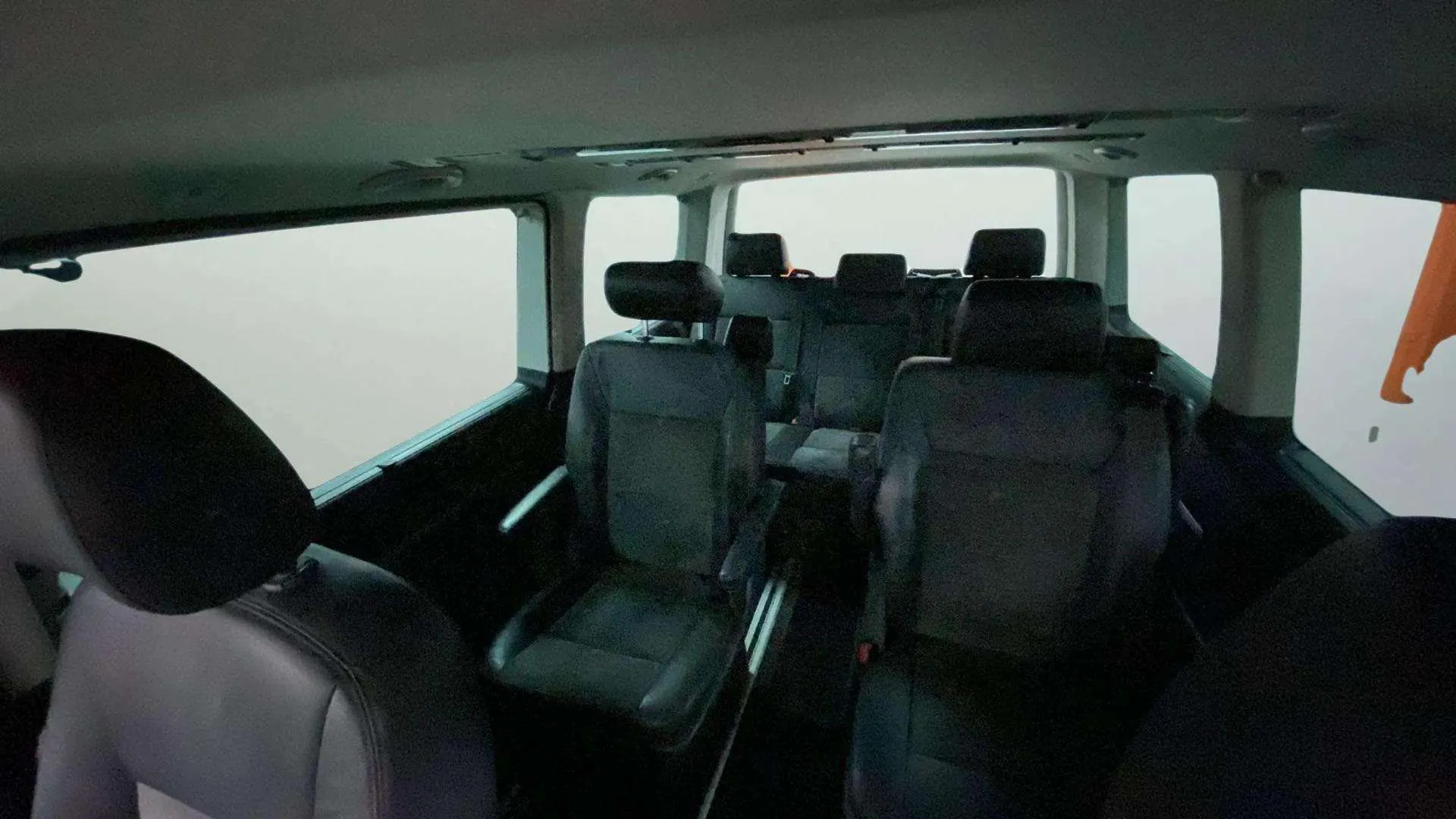 Volkswagen Multivan 2.0 TDI 180 DSG 4m Highline Edition BMT - foto 19