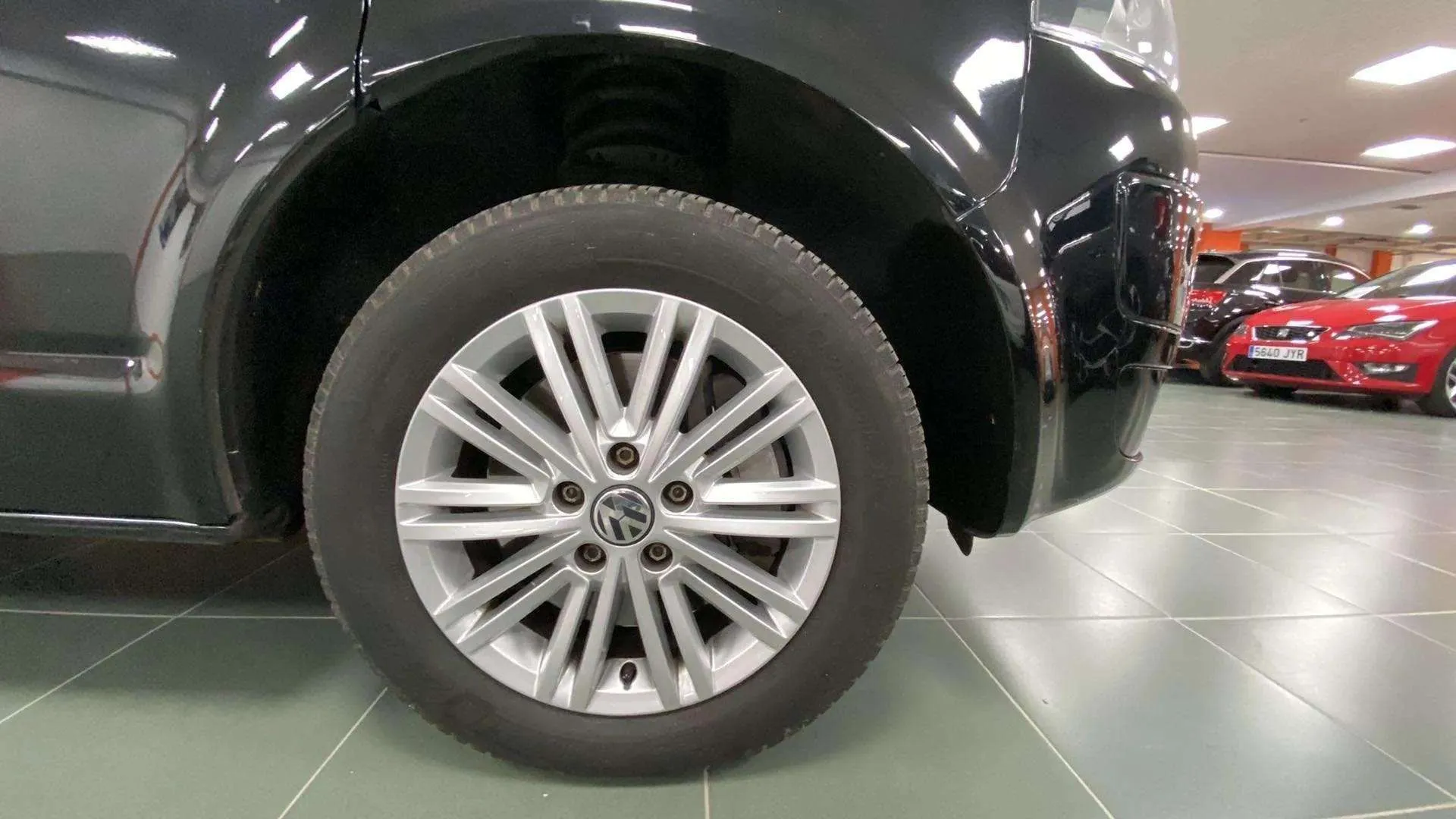 Volkswagen Multivan 2.0 TDI 180 DSG 4m Highline Edition BMT - foto 11
