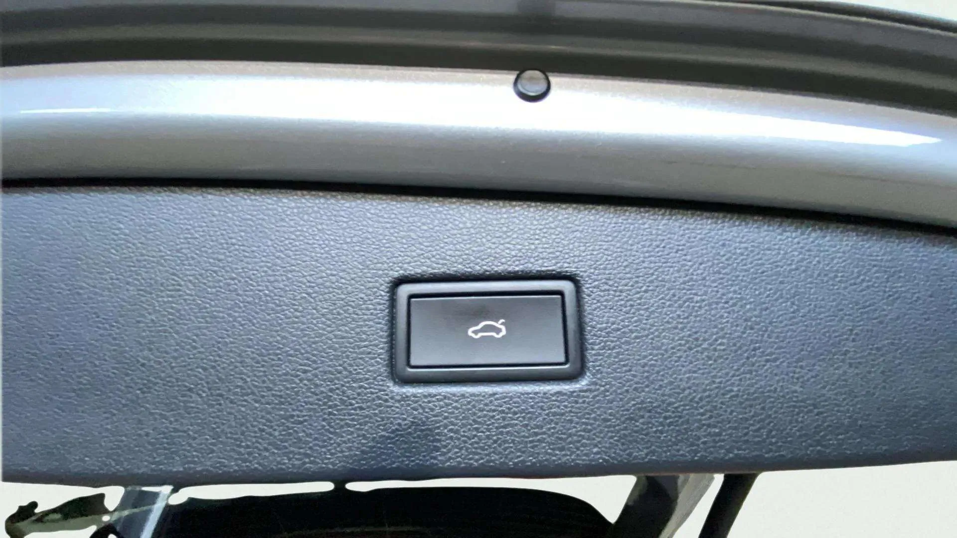 Volkswagen Tiguan R-Line 2.0 TDI DSG - foto 24
